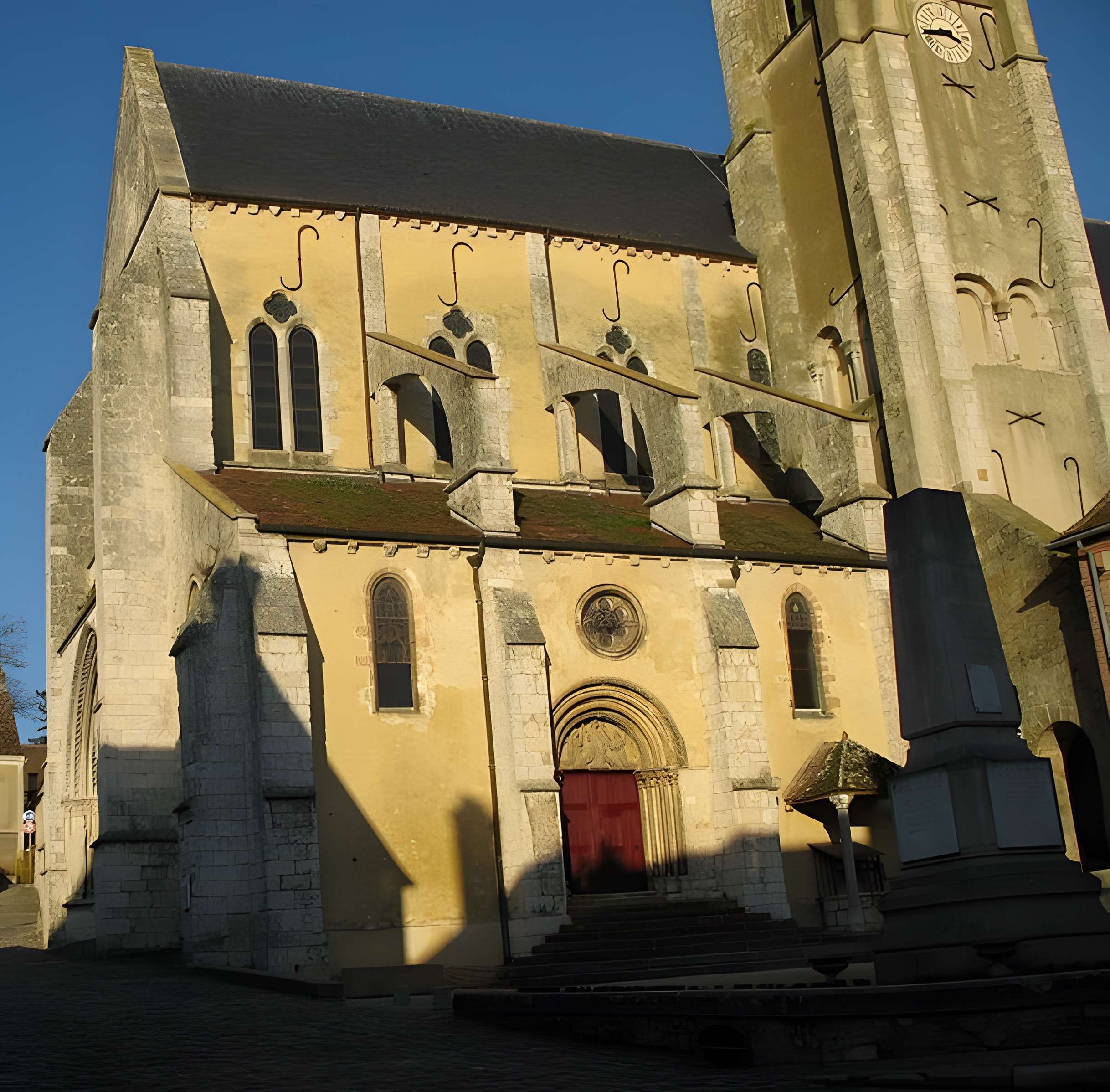 Église Notre-Dame-de-la-Nativité de Donnemarie 
