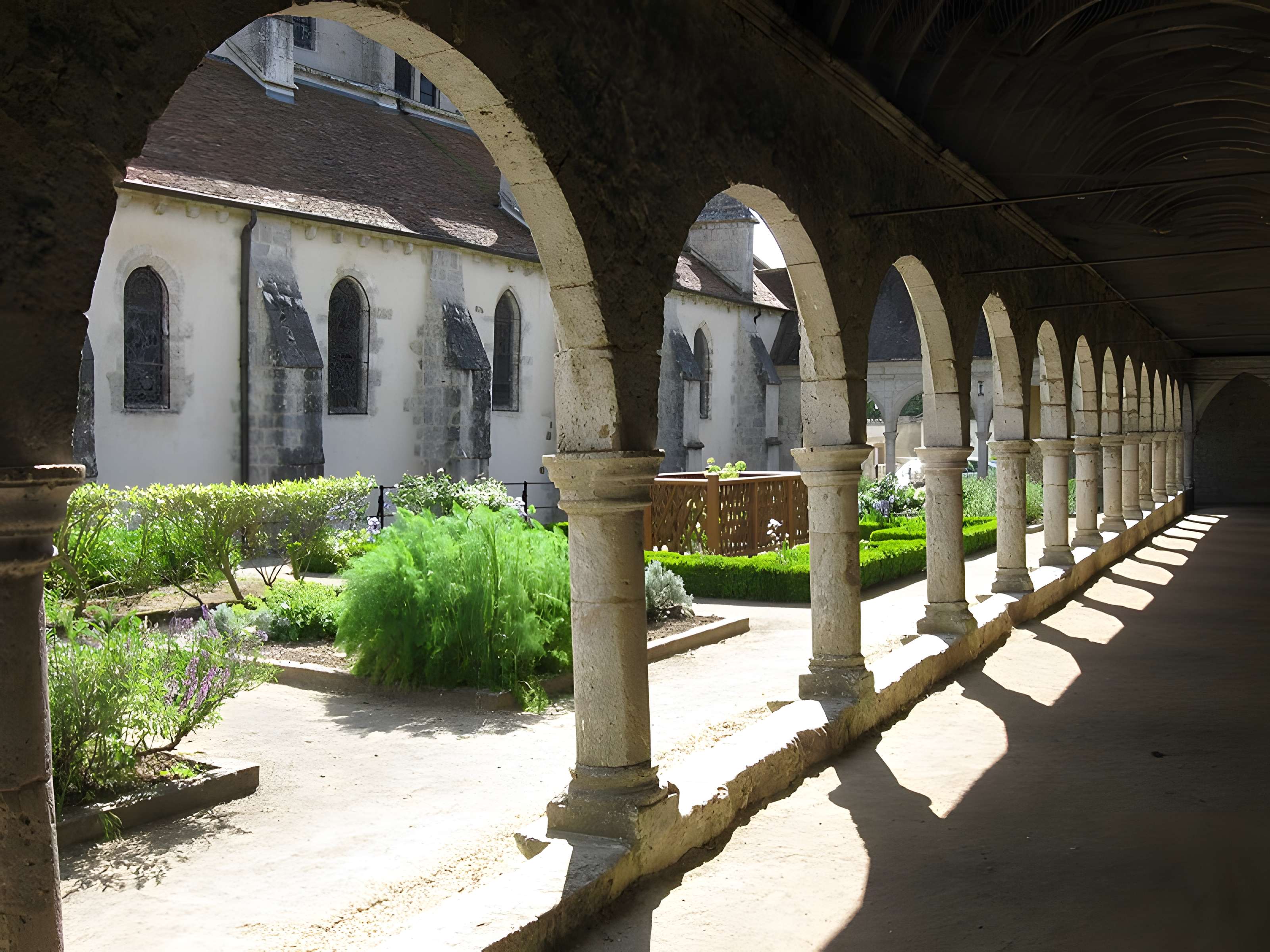 Église Notre-Dame-de-la-Nativité de Donnemarie