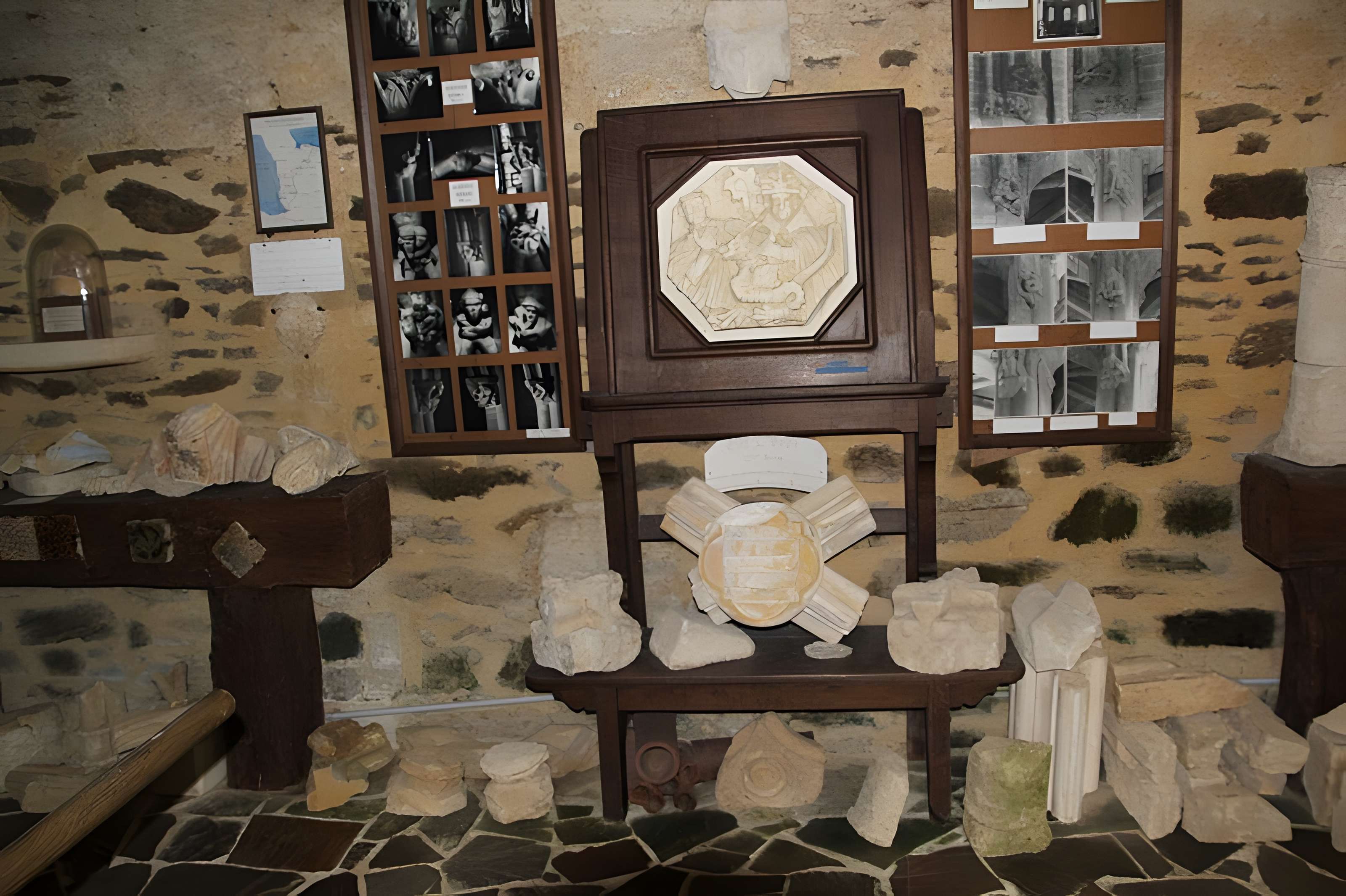 Abbaye de Cerisy-la-Forêt