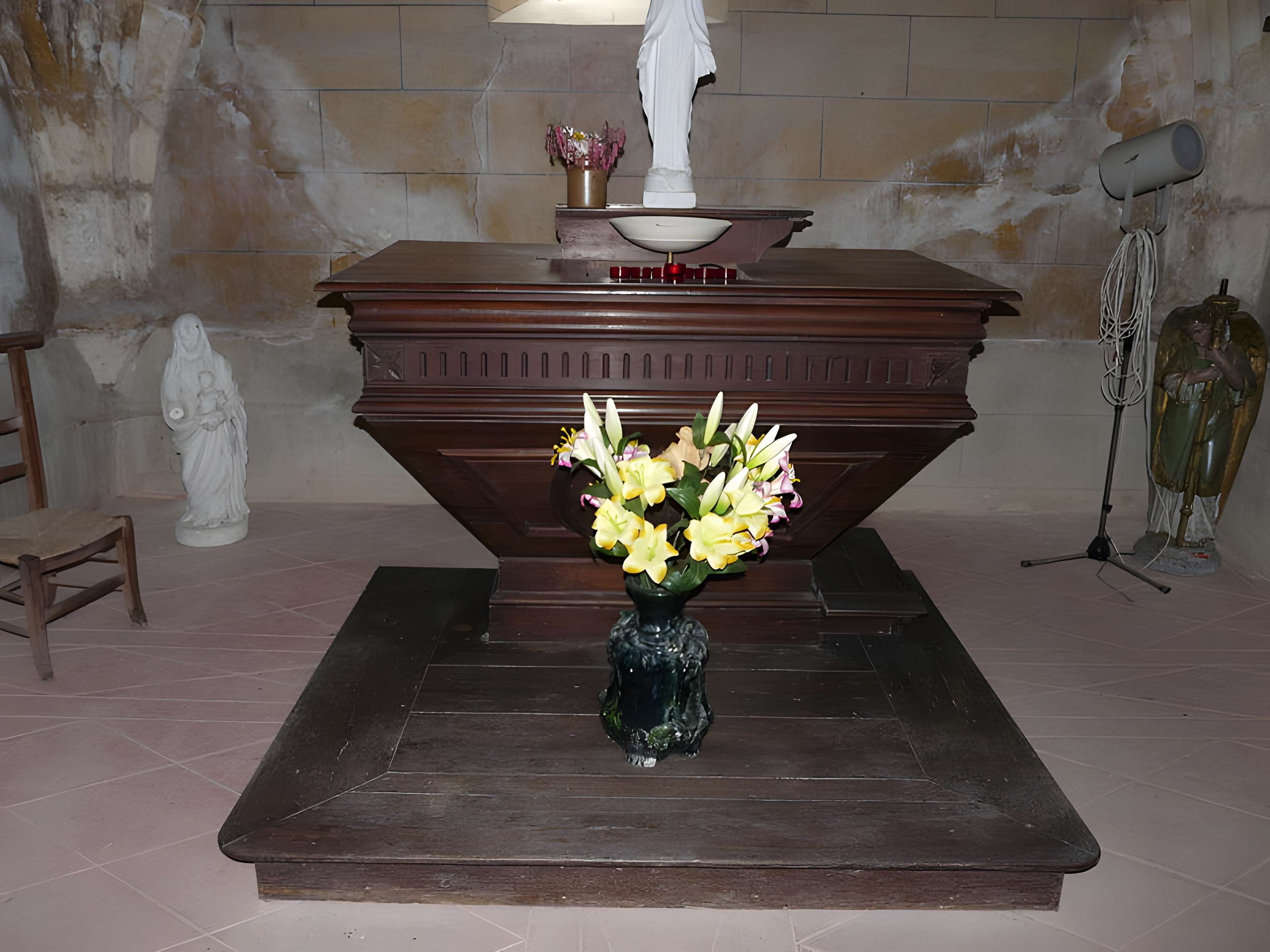 Église Notre-Dame-de-la-Nativité de Pressignac-Vicq