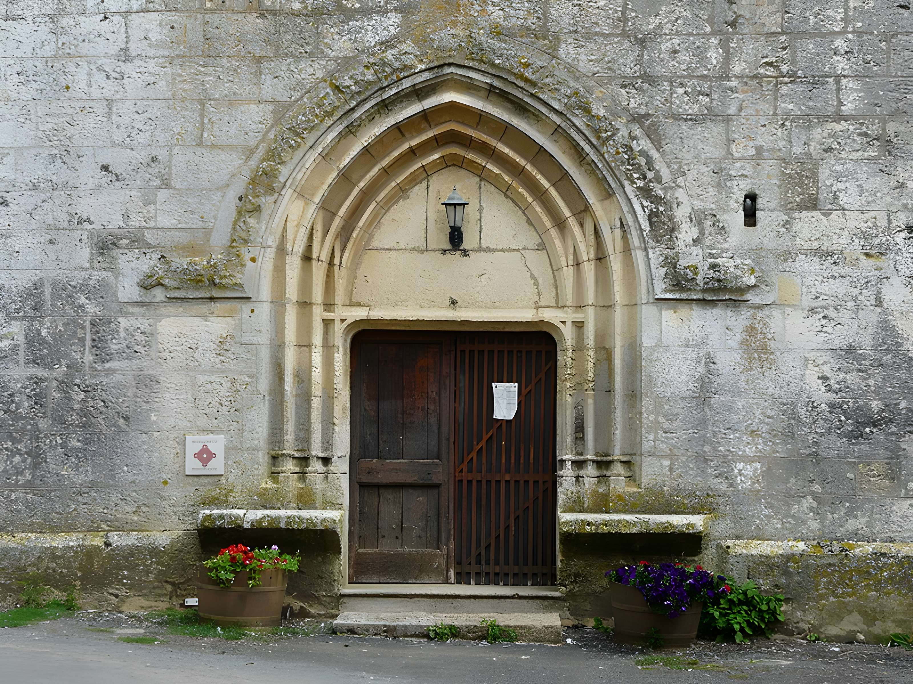 Église Notre-Dame-de-la-Nativité de Pressignac-Vicq