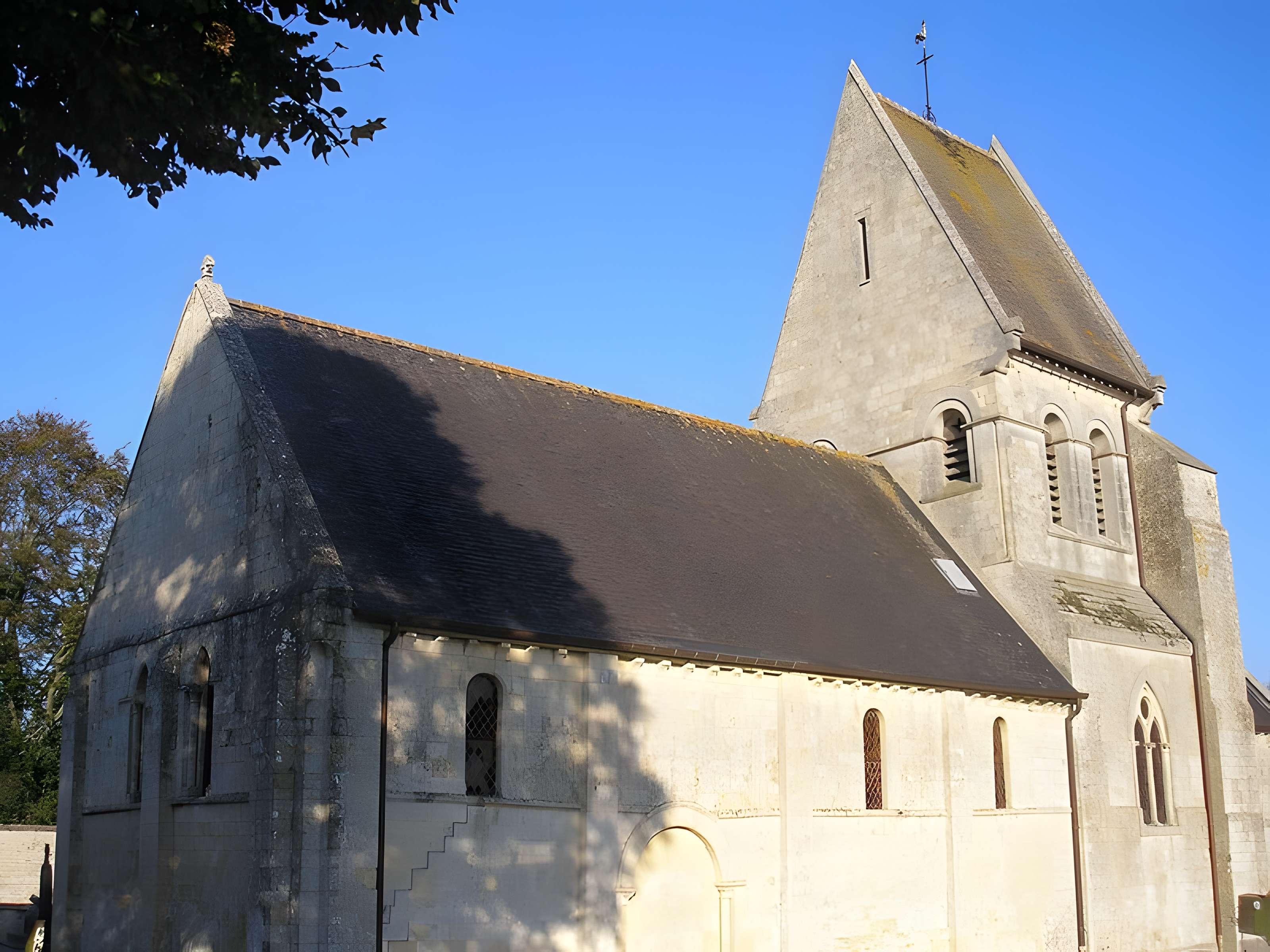 Église Notre-Dame-de-la-Nativité de Putot-en-Bessin 