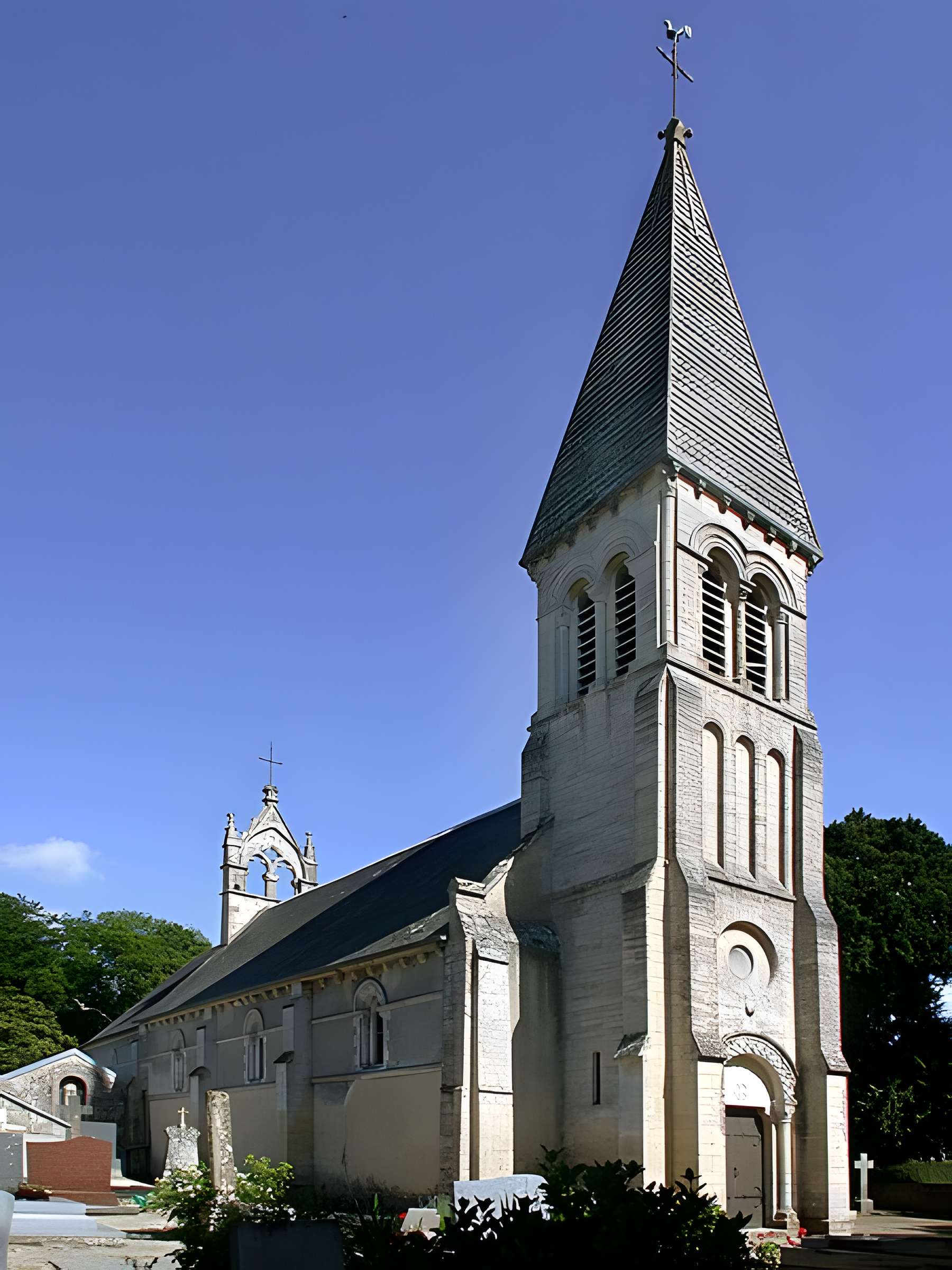 Église Notre-Dame-de-la-Nativité de Sully