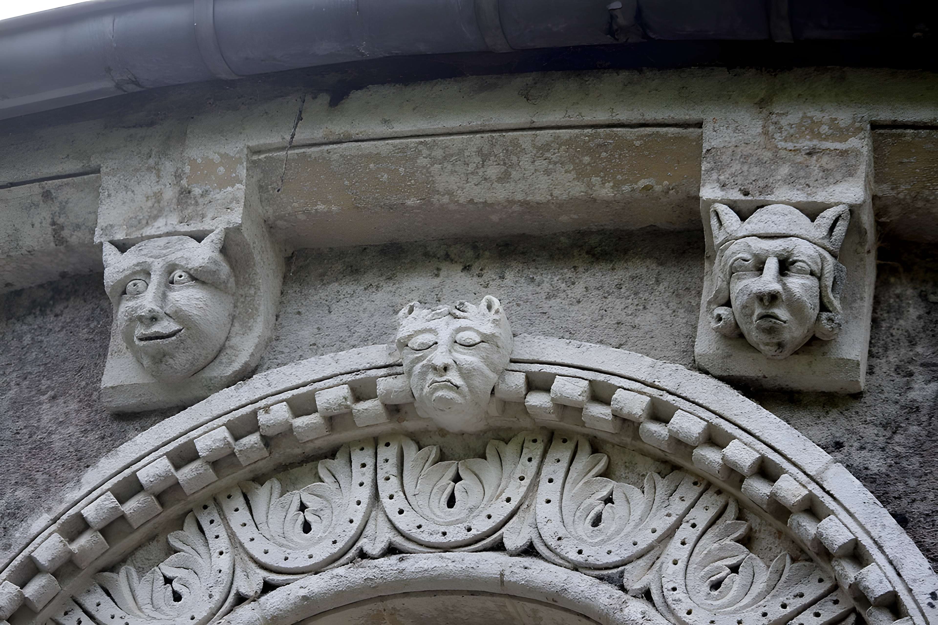 Église Notre-Dame-de-la-Nativité de Sully