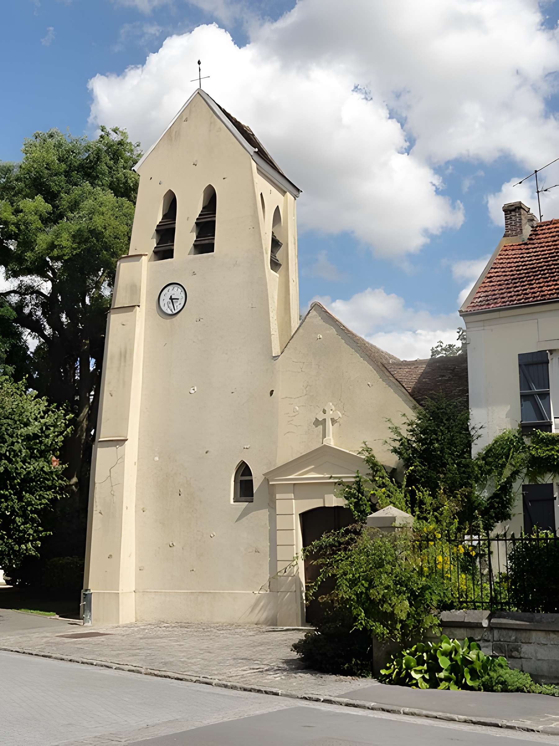 Église Notre-Dame-de-la-Nativité de Villaines-sous-Bois