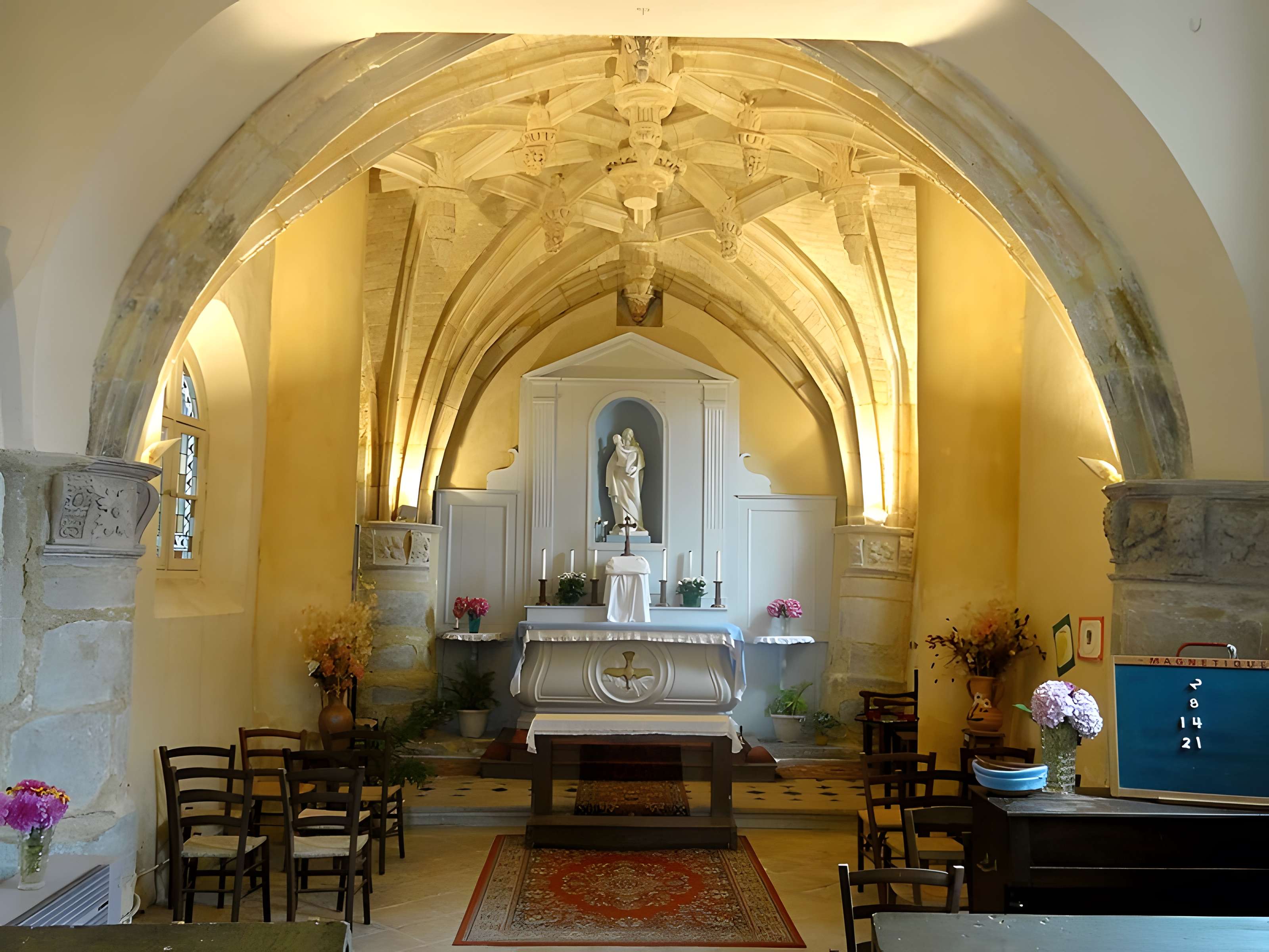 Église Notre-Dame-de-la-Nativité de Villaines-sous-Bois