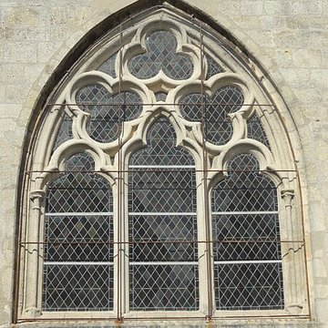 Église Notre-Dame-de-la-Nativité dUs