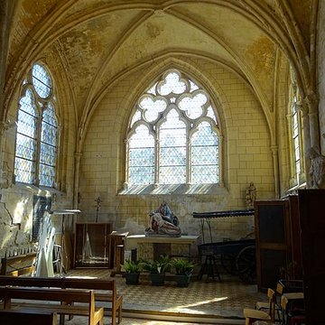 Église Notre-Dame-de-la-Nativité dUs