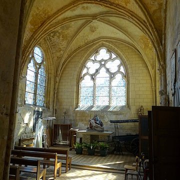 Église Notre-Dame-de-la-Nativité dUs