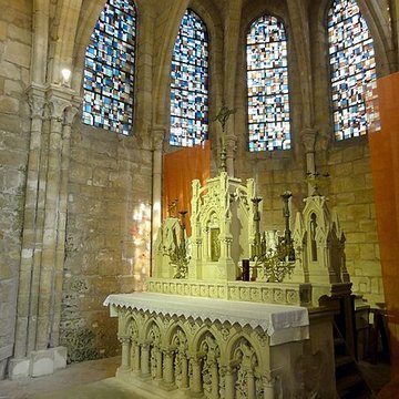 Église Notre-Dame-de-la-Nativité dUs