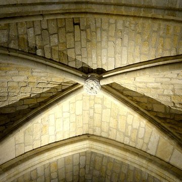 Église Notre-Dame-de-la-Nativité dUs