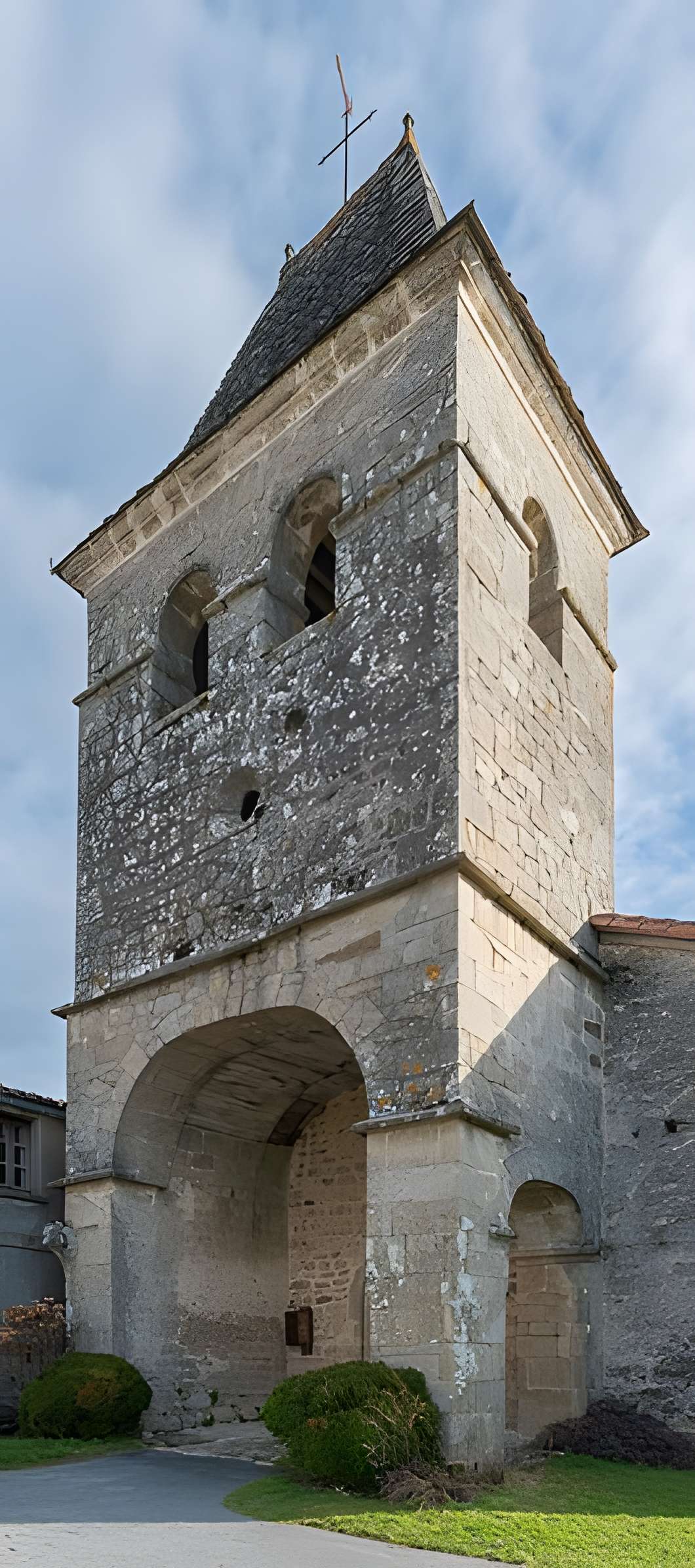 Église Notre-Dame-de-l'Annonciation de Lentillac