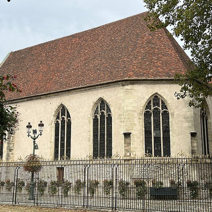 Photo de Église Notre-Dame-de-la-Pitié de Puteaux