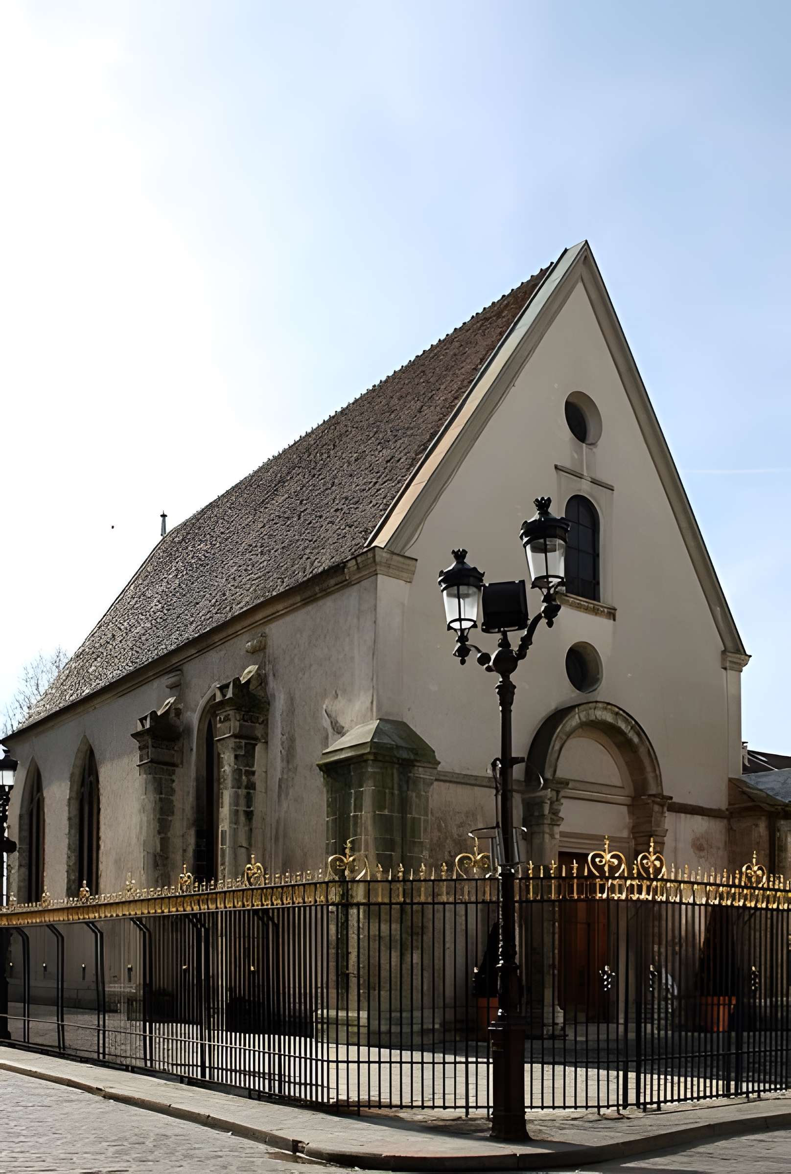 Église Notre-Dame-de-la-Pitié de Puteaux