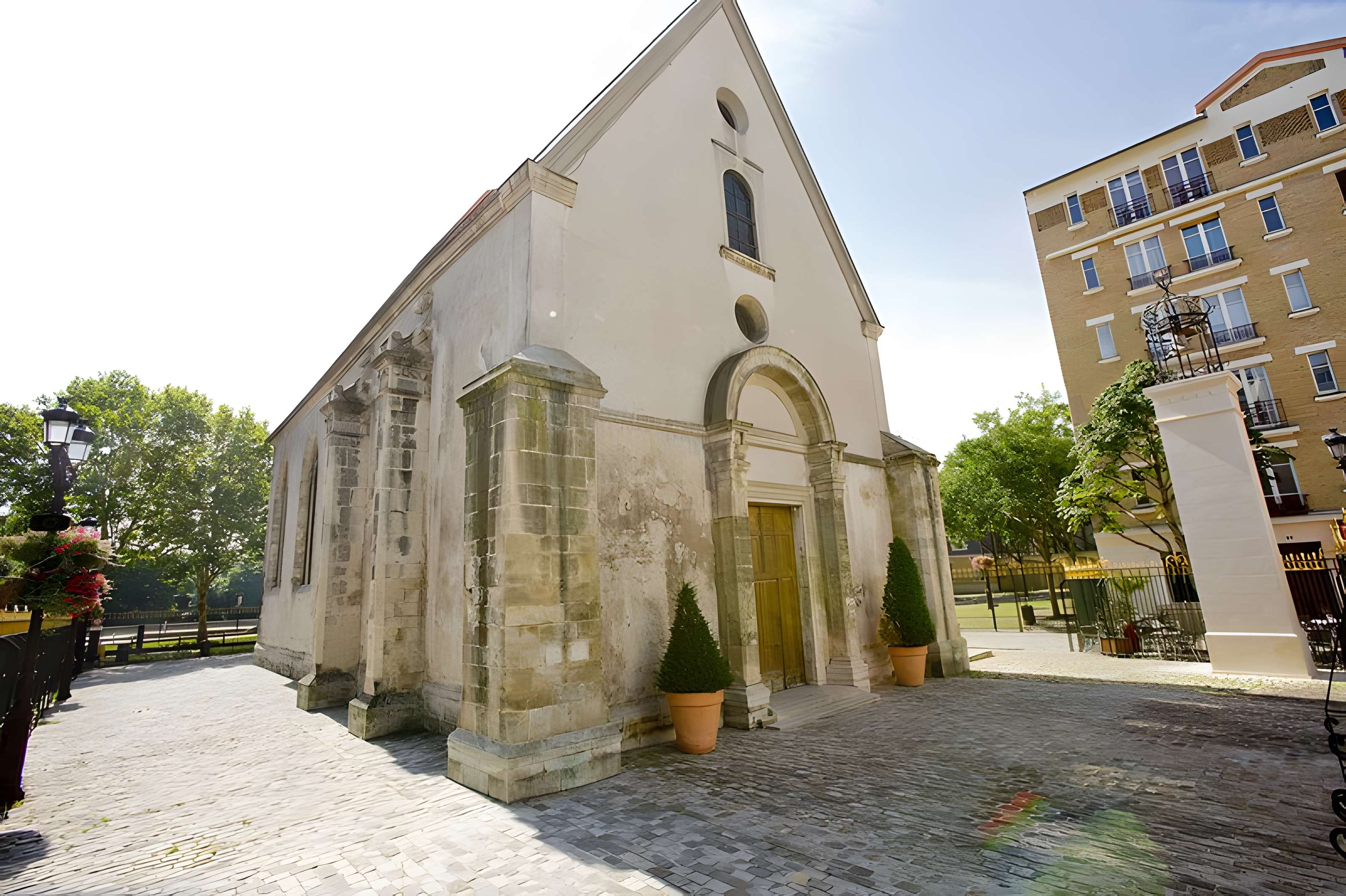 Église Notre-Dame-de-la-Pitié de Puteaux
