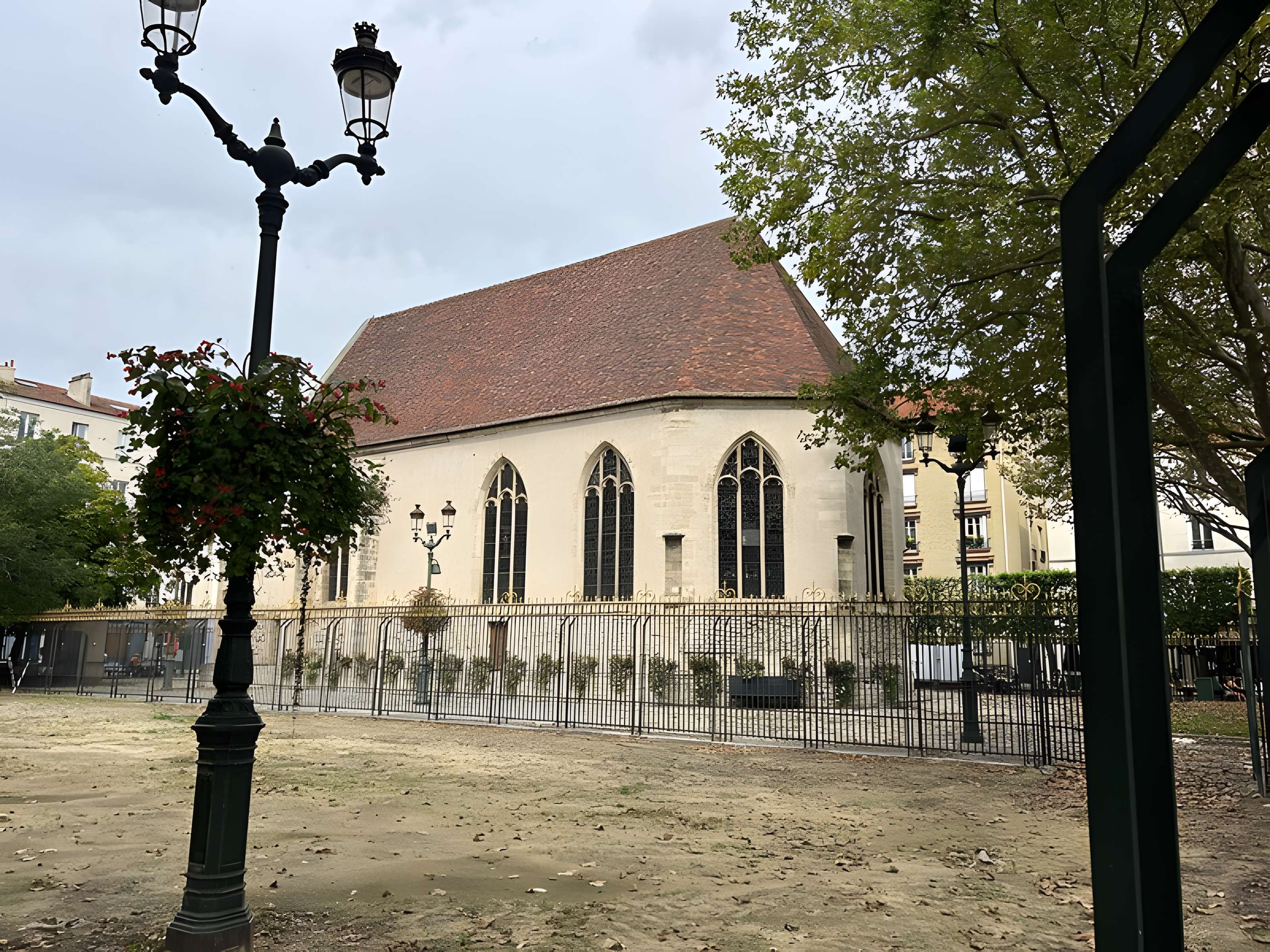Église Notre-Dame-de-la-Pitié de Puteaux