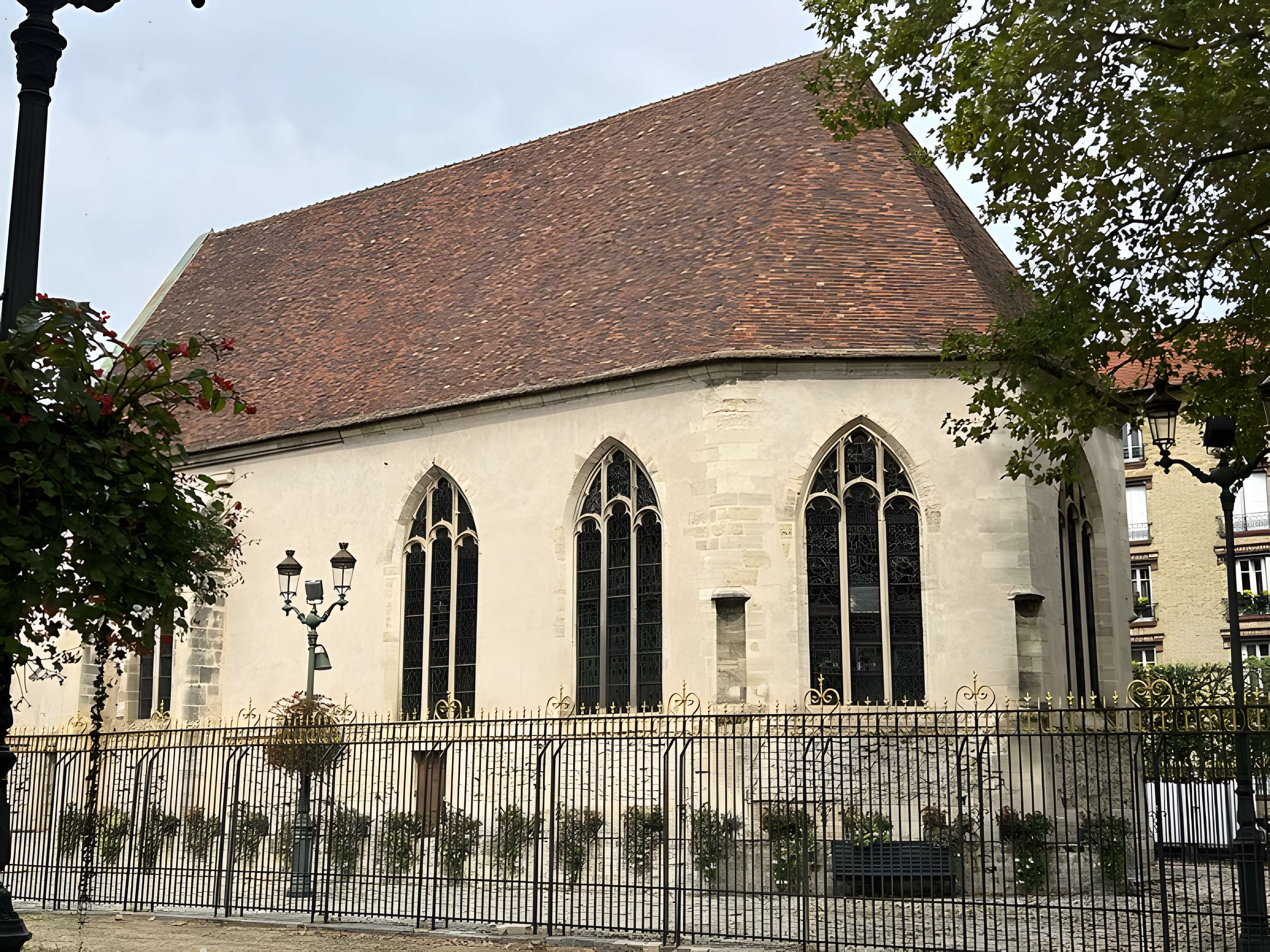 Église Notre-Dame-de-la-Pitié de Puteaux
