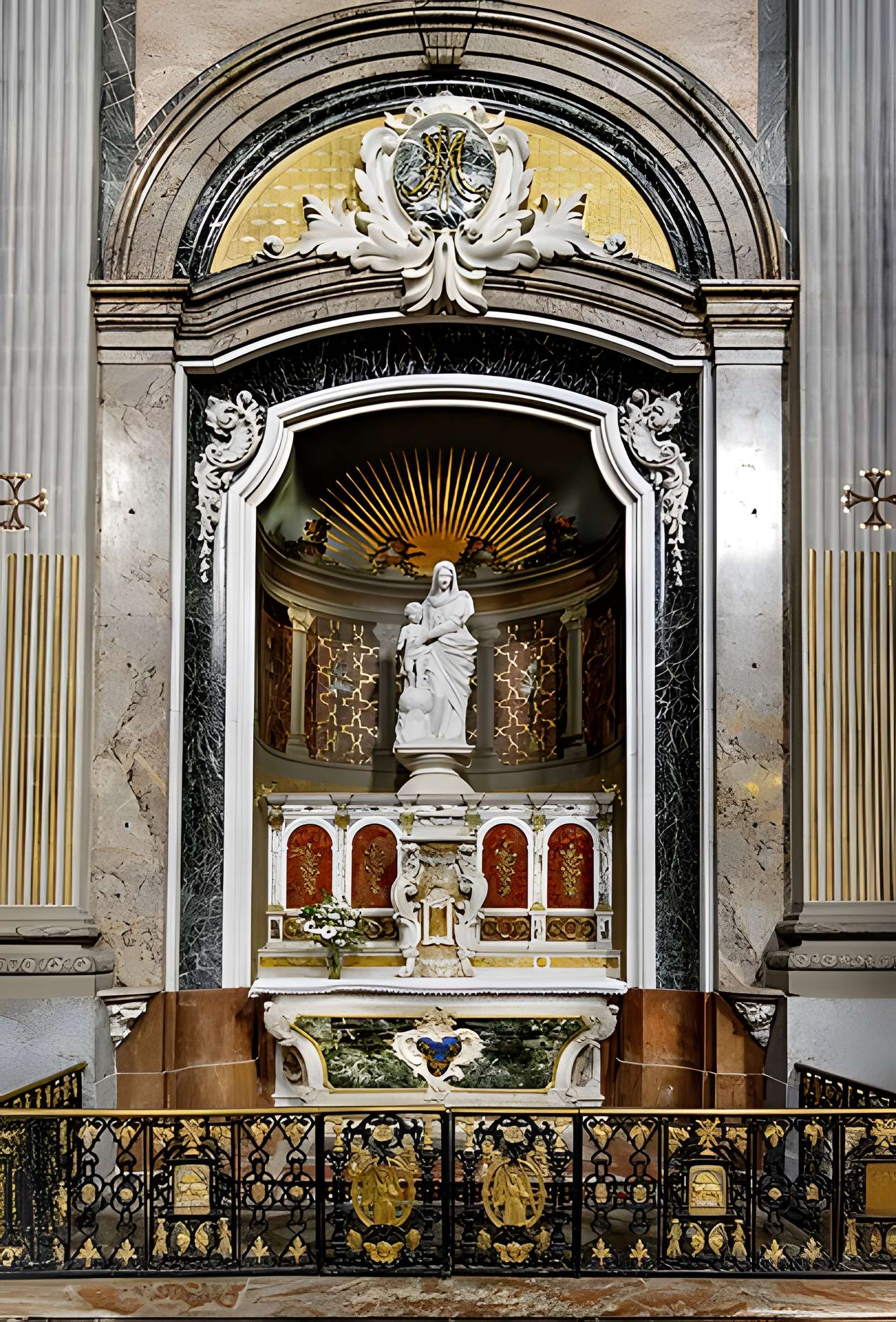 Église Notre-Dame-de-la-Platé de Castres