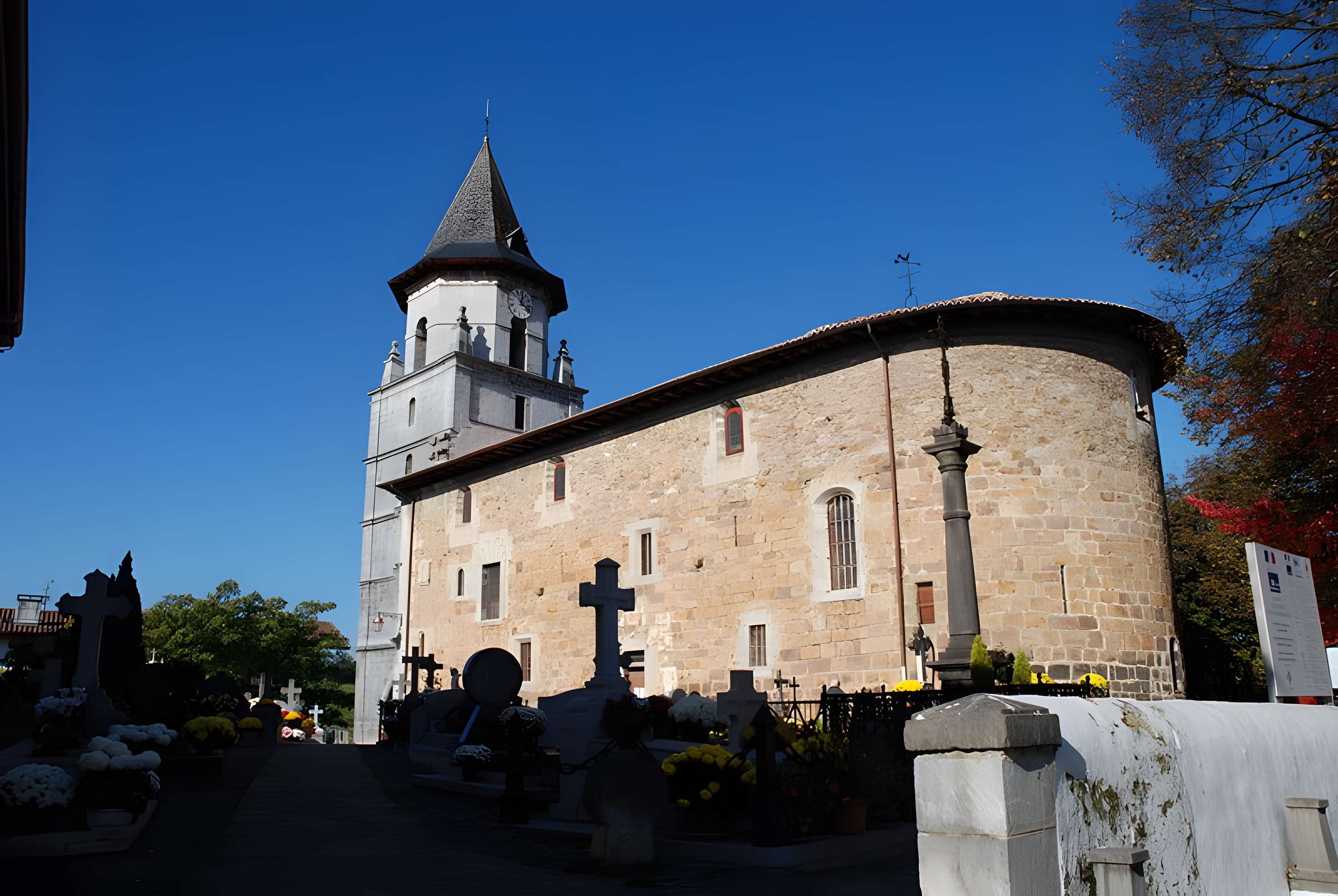 Église Notre-Dame-de-l'Assomption d'Ainhoa 