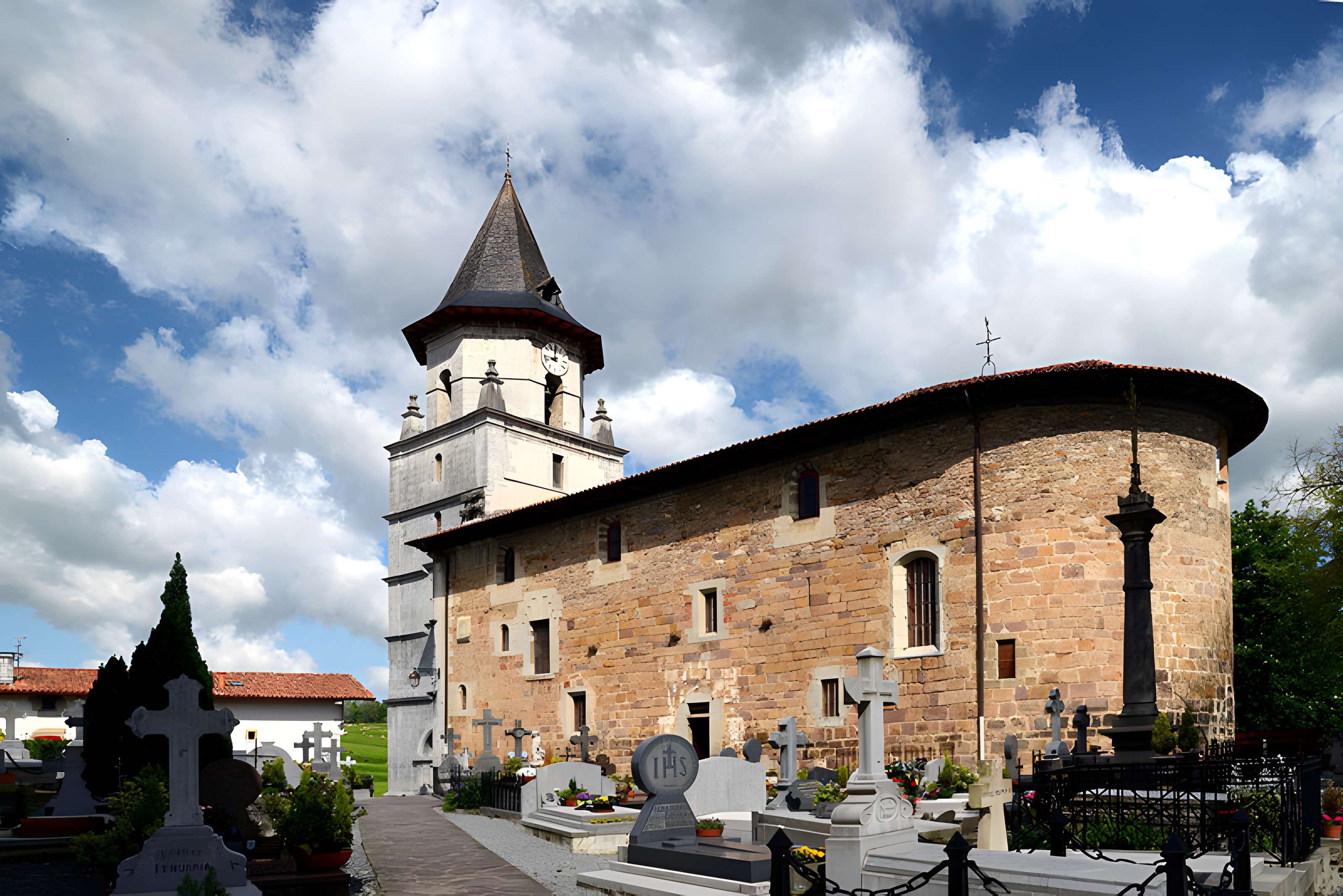 Église Notre-Dame-de-l'Assomption d'Ainhoa