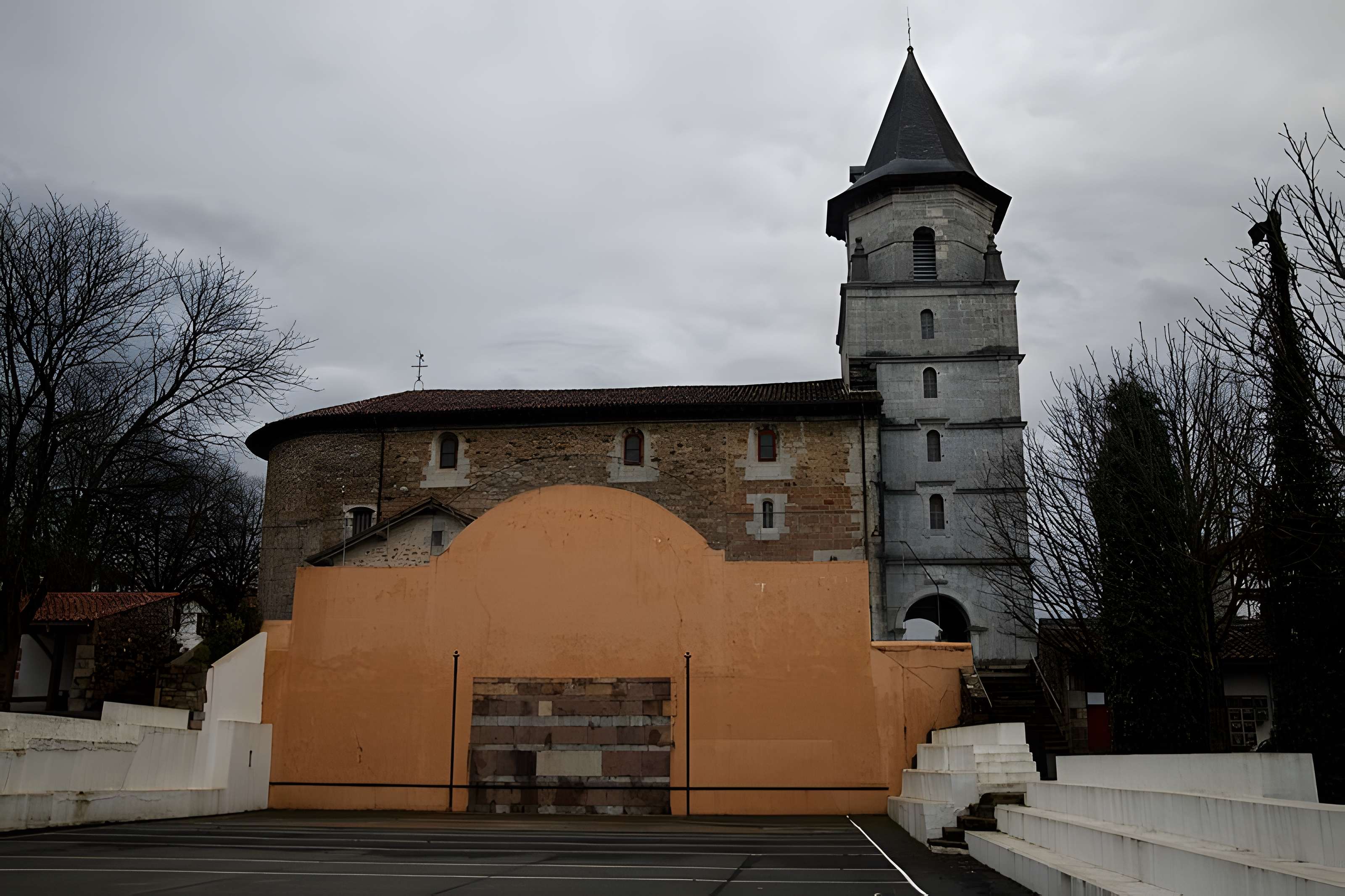 Église Notre-Dame-de-l'Assomption d'Ainhoa