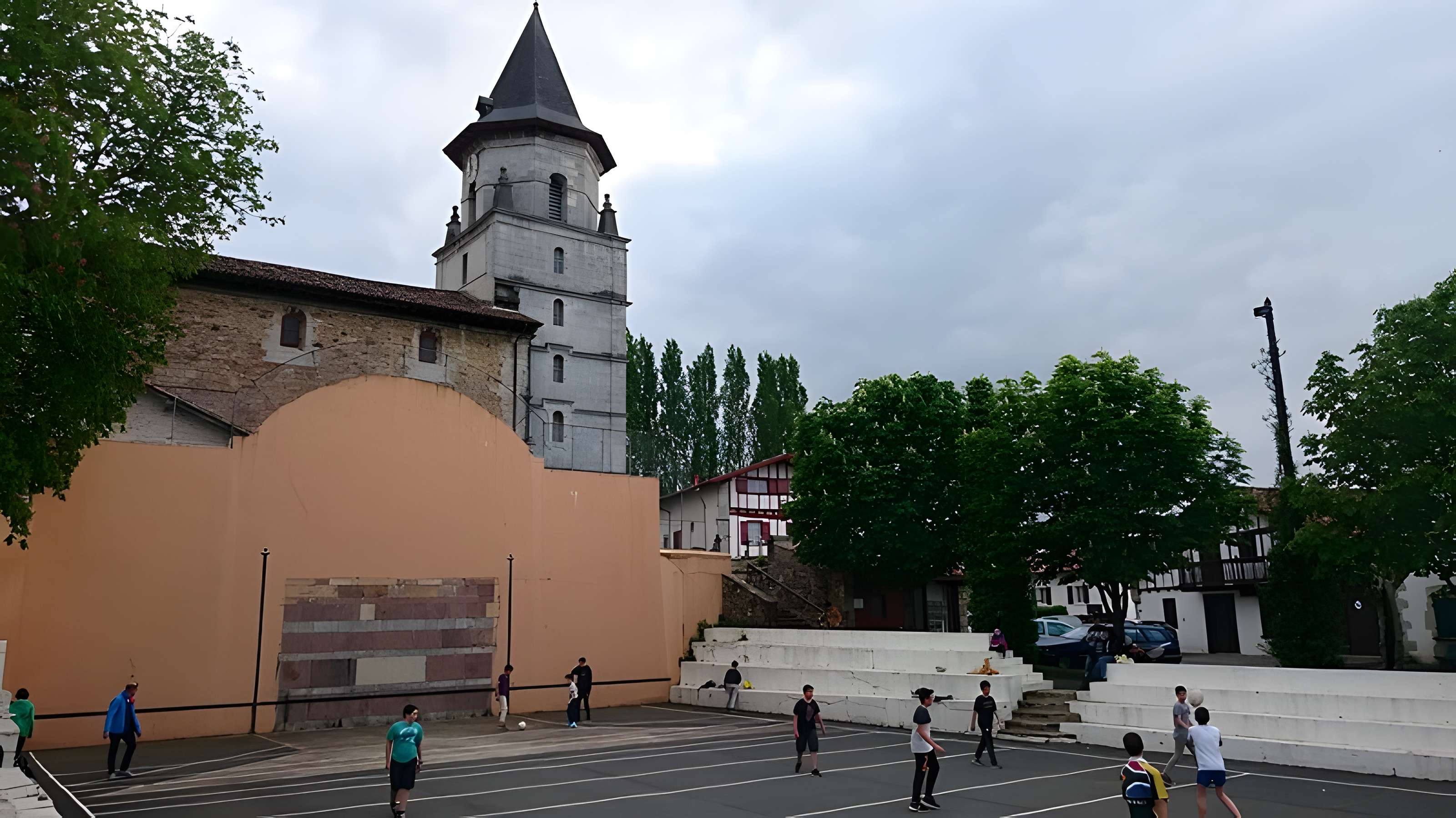 Église Notre-Dame-de-l'Assomption d'Ainhoa