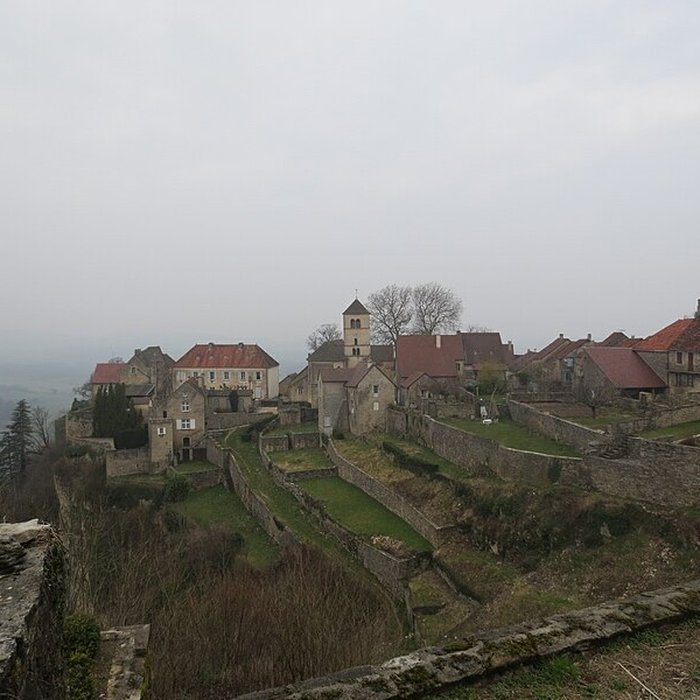Photo de Abbaye de Château-Chalon