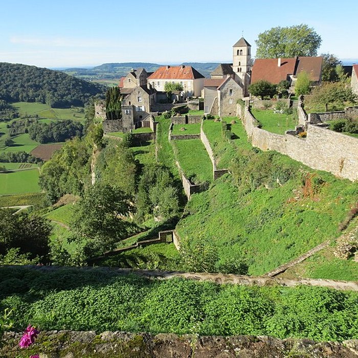 Photo de Abbaye de Château-Chalon