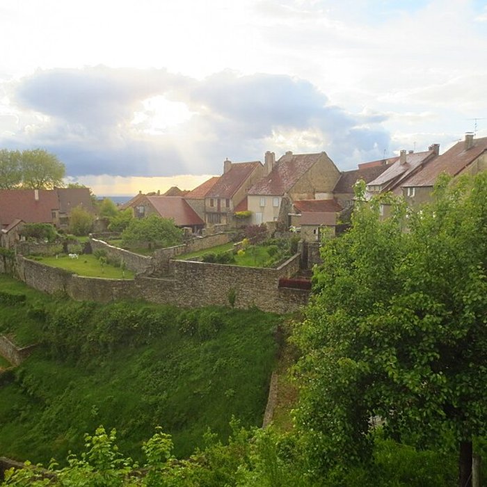 Photo de Abbaye de Château-Chalon