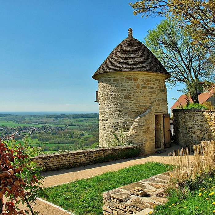 Photo de Abbaye de Château-Chalon