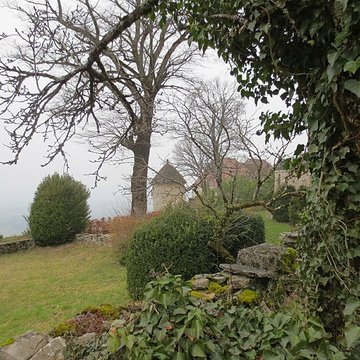 Abbaye de Château-Chalon