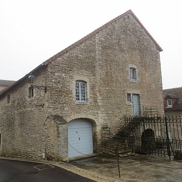 Abbaye de Château-Chalon