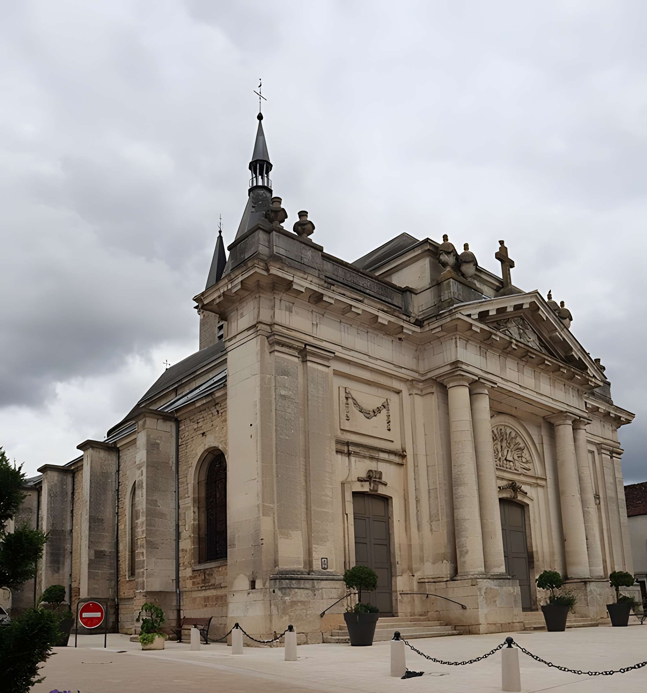 Église Notre-Dame-de-l'Assomption de Châteauvillain