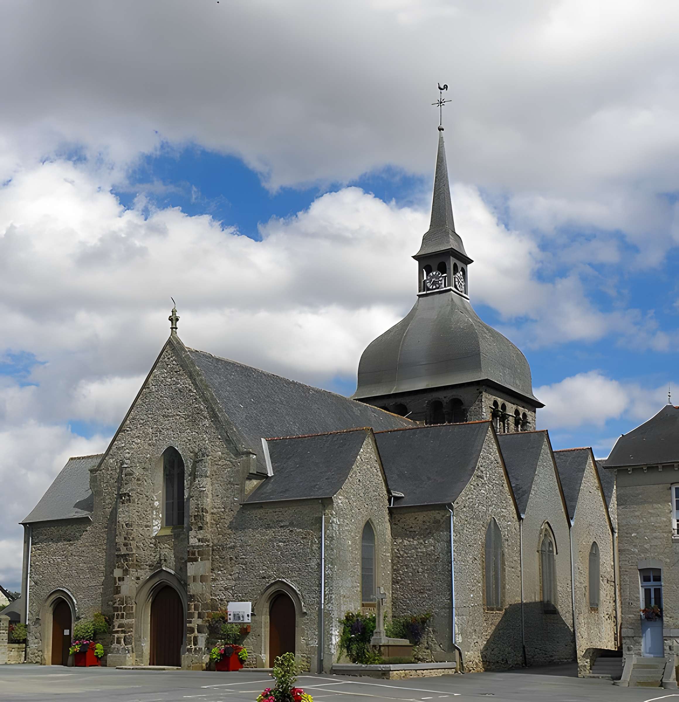 Église Notre-Dame-de-l'Assomption de Livré-sur-Changeon