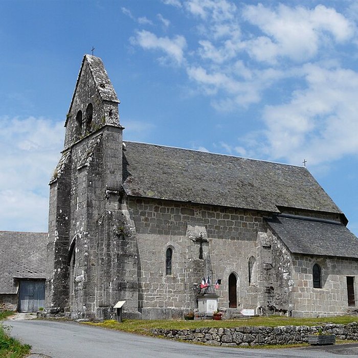 Photo de Église Notre-Dame-de-lAssomption de Sainte-Marie-Lapanouze et croix