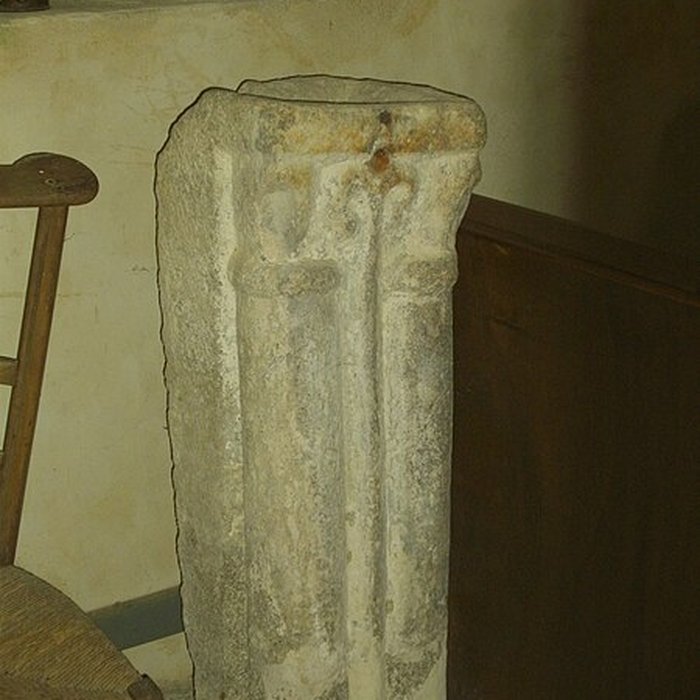 Photo de Église Notre-Dame-de-lAssomption de Sainte-Marie-Lapanouze et croix