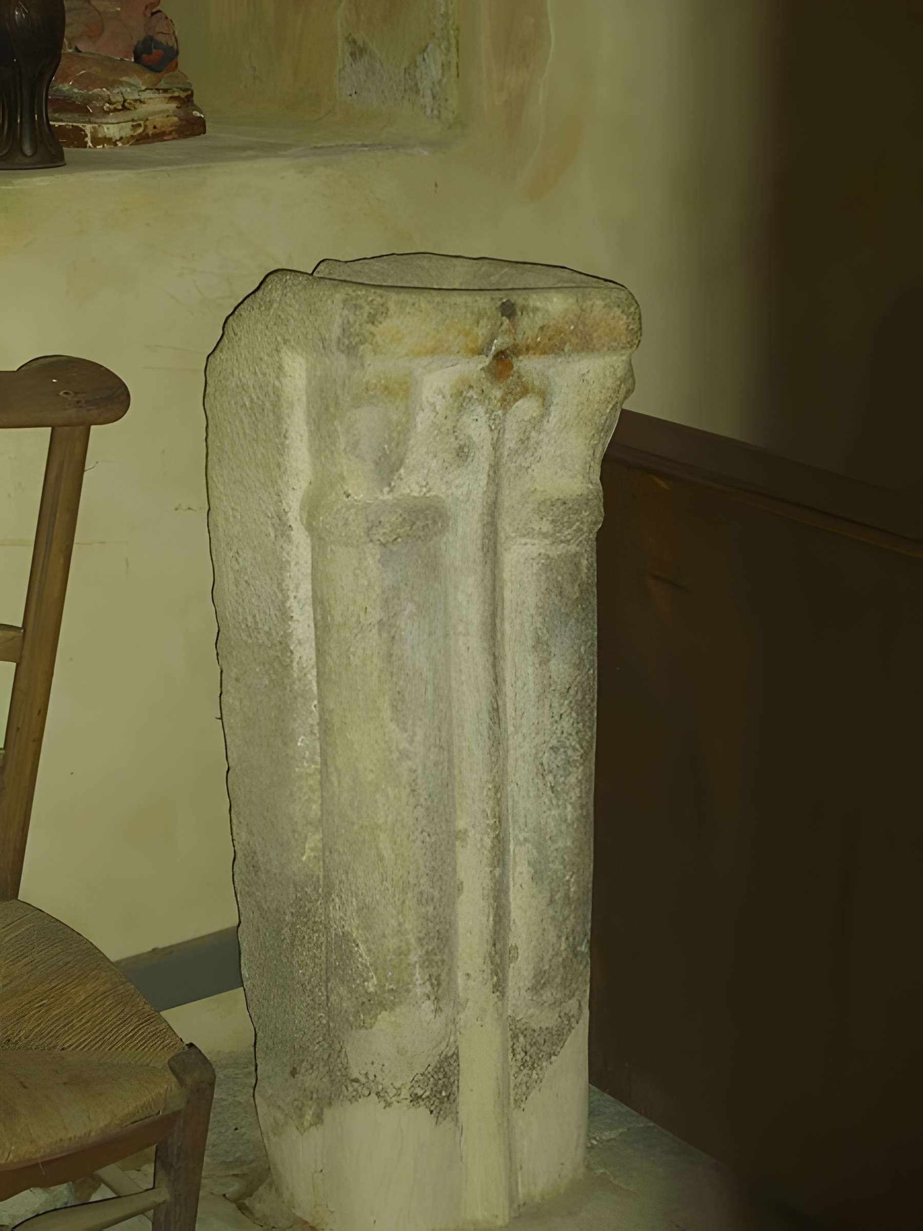 Église Notre-Dame-de-l'Assomption de Sainte-Marie-Lapanouze et croix