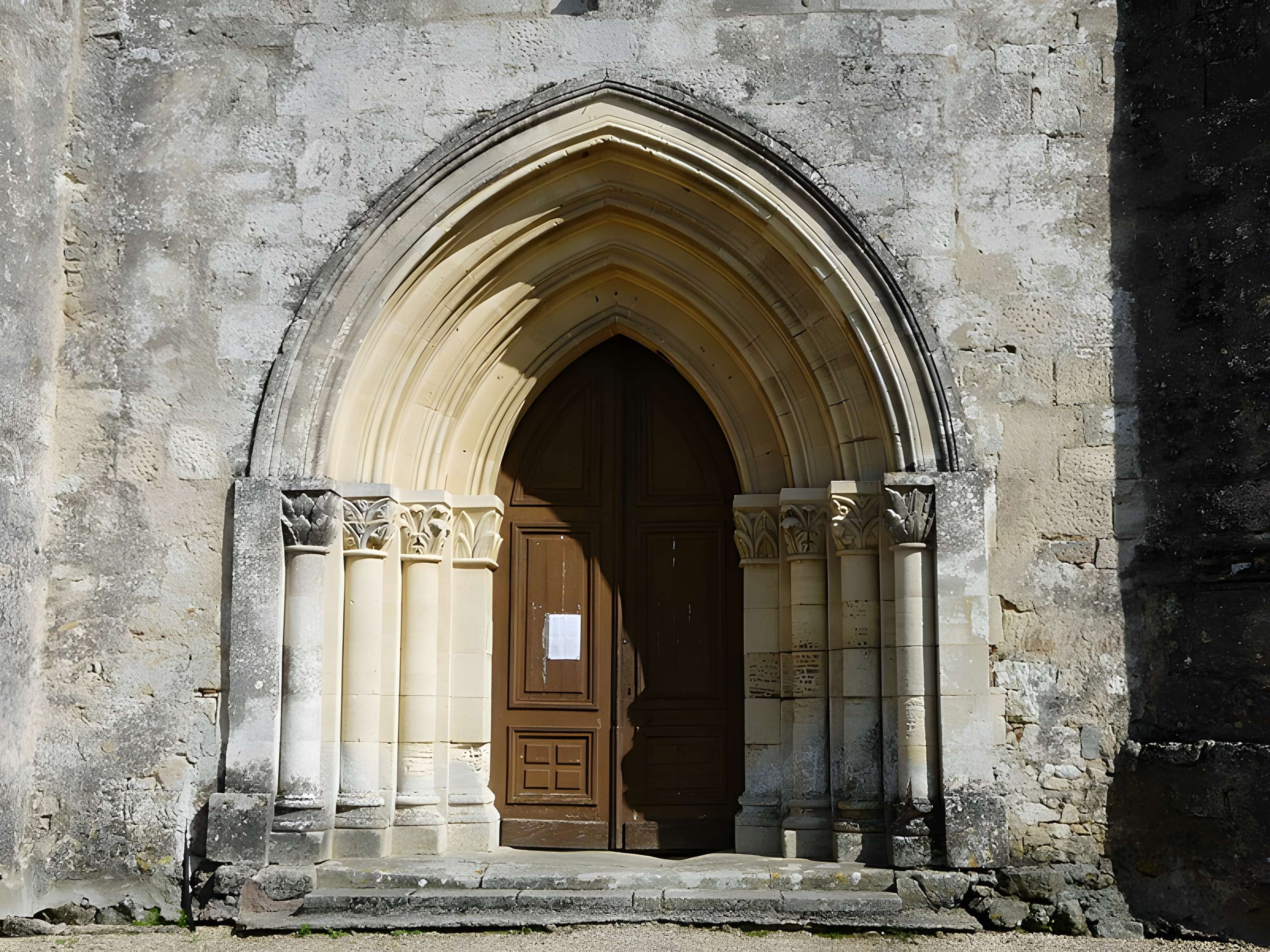 Église Notre-Dame-de-l'Assomption de Villefranche-de-Lonchat