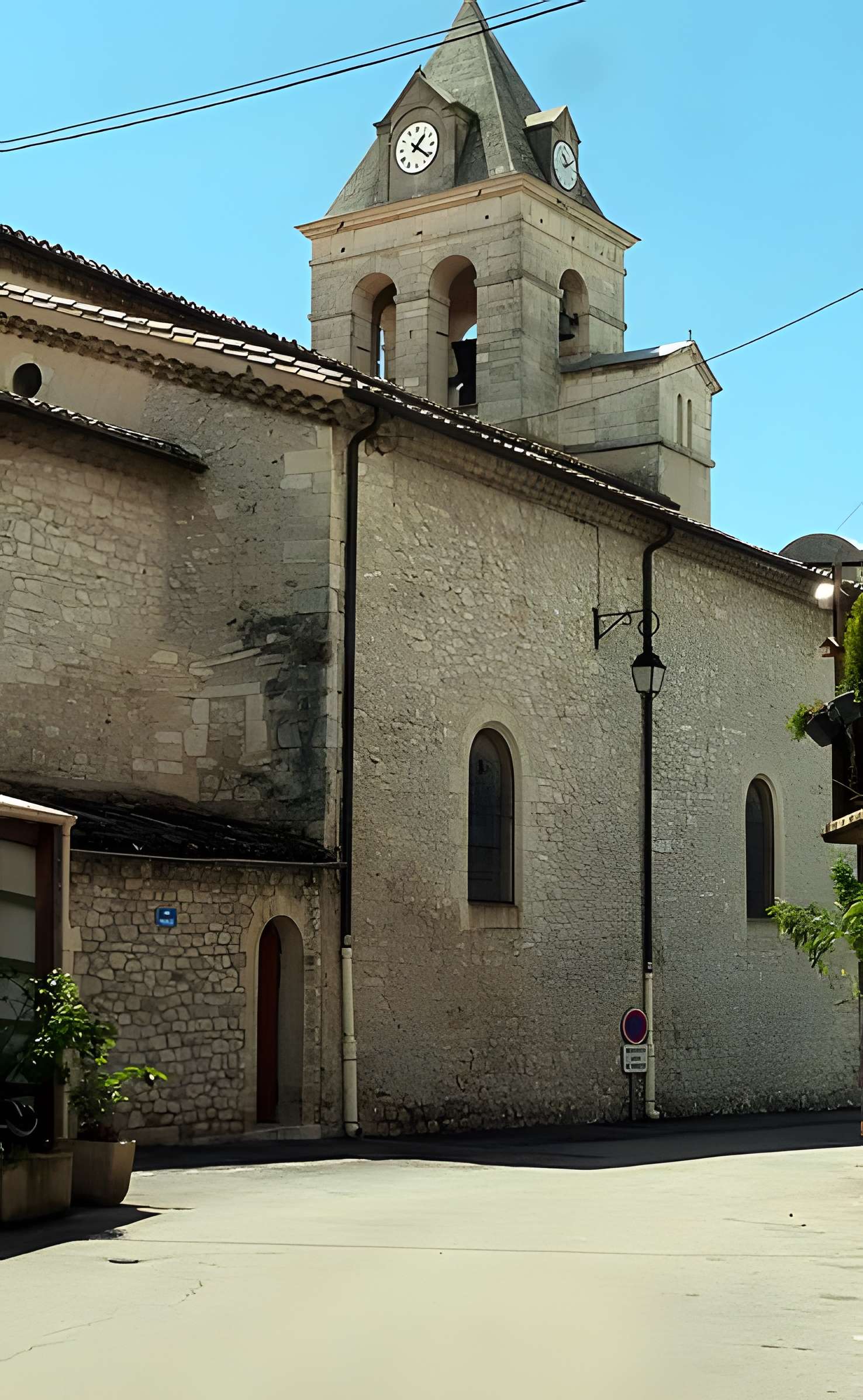 Église Notre-Dame-de-la-Tour de Sault
