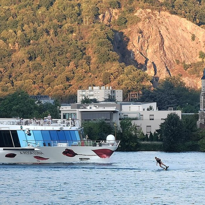 Photo de Église Notre-Dame-de-lIsle de Vienne