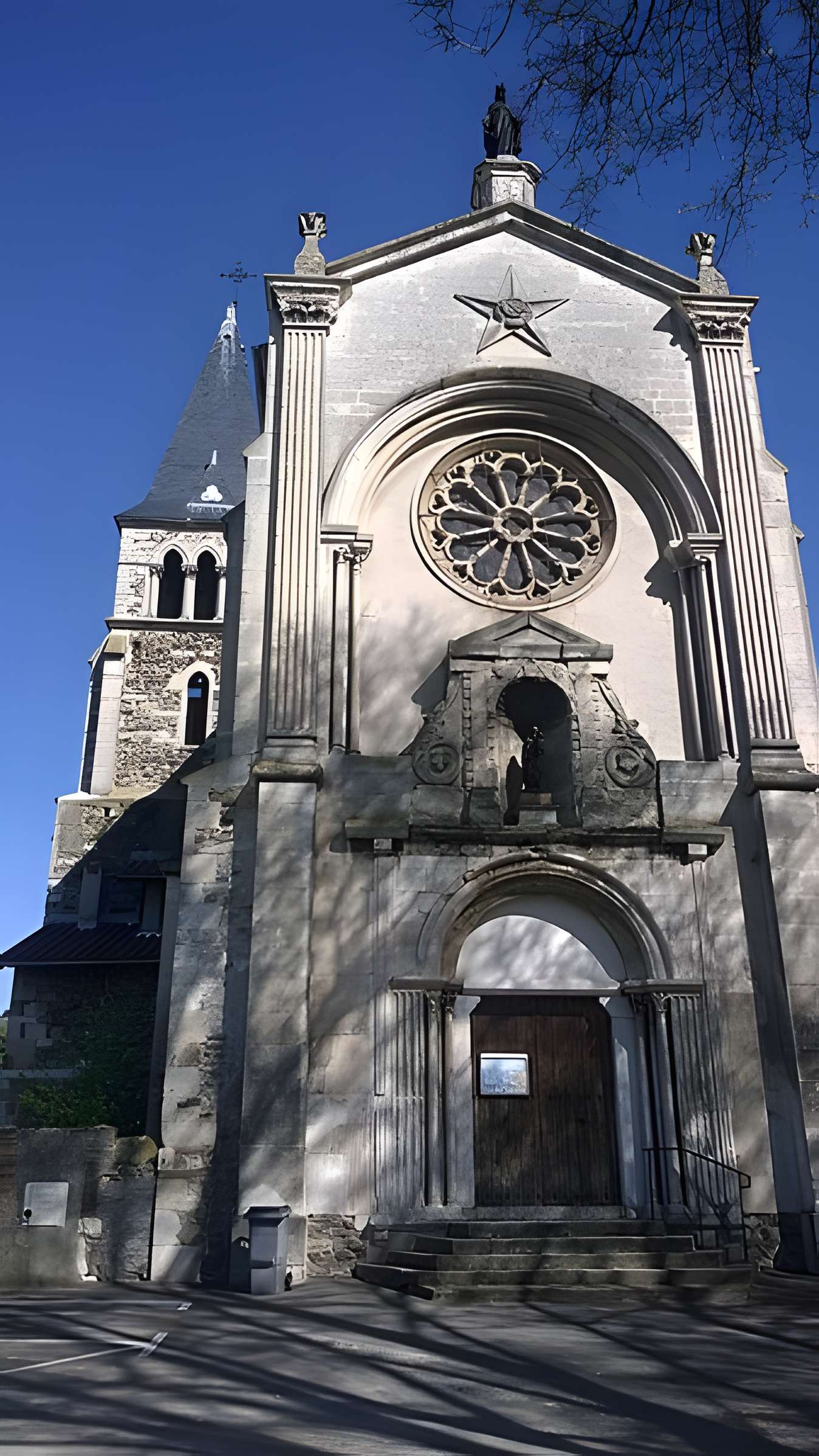 Église Notre-Dame-de-l'Isle de Vienne