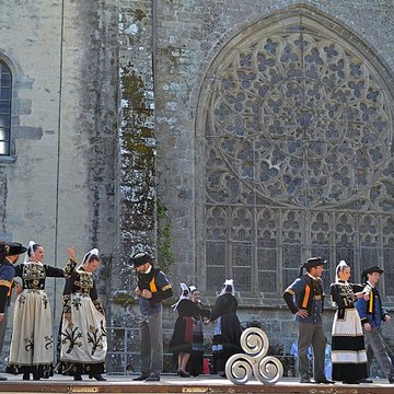 Église Notre-Dame-des-Carmes de Pont-lAbbé