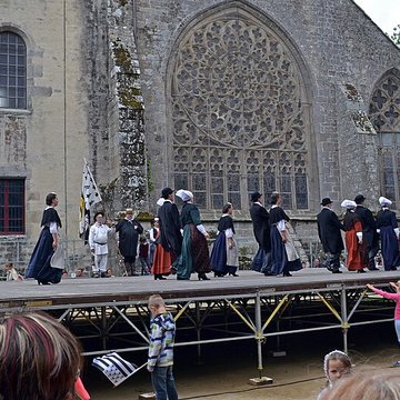 Église Notre-Dame-des-Carmes de Pont-lAbbé