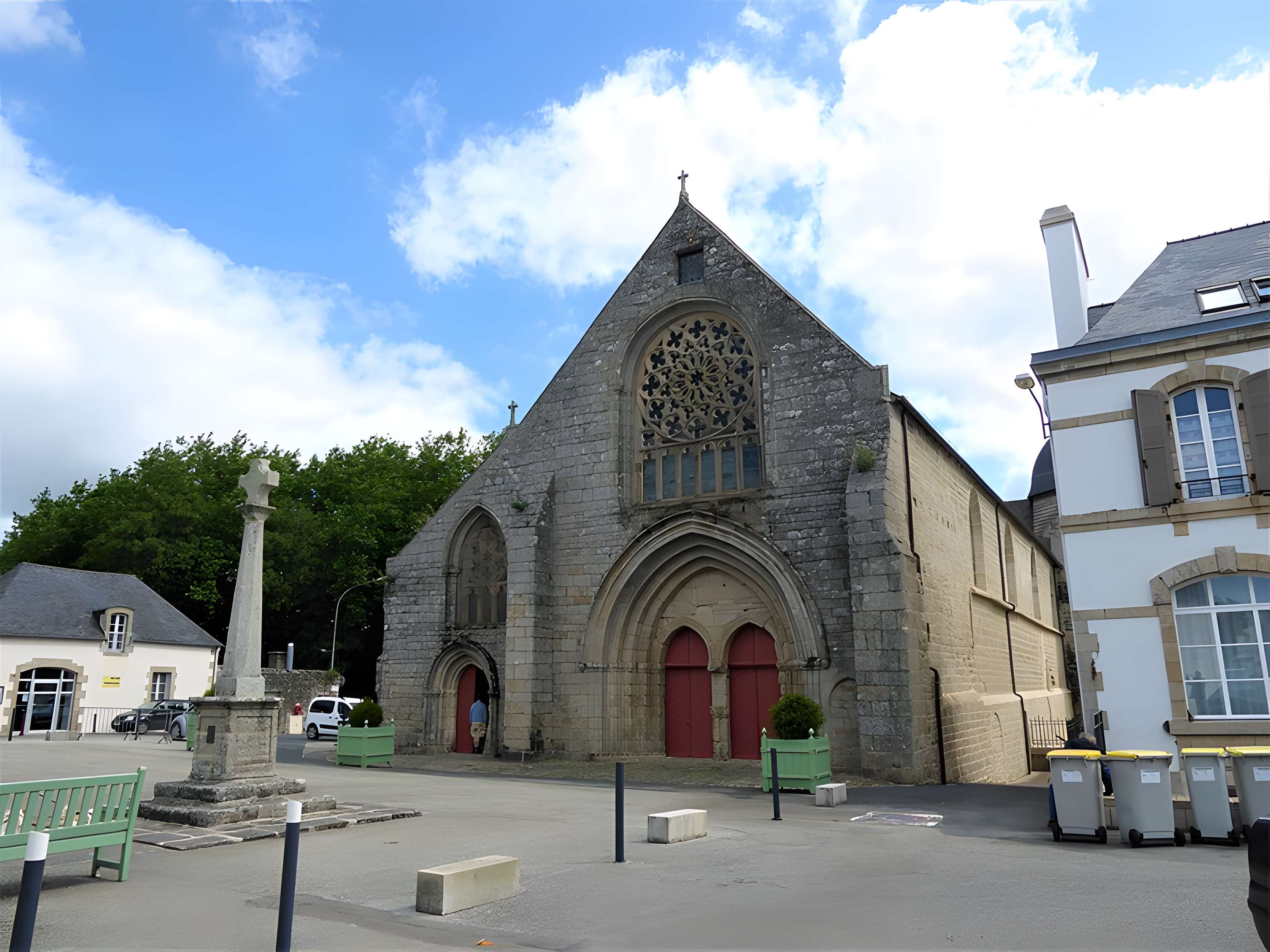 Église Notre-Dame-des-Carmes de Pont-l'Abbé