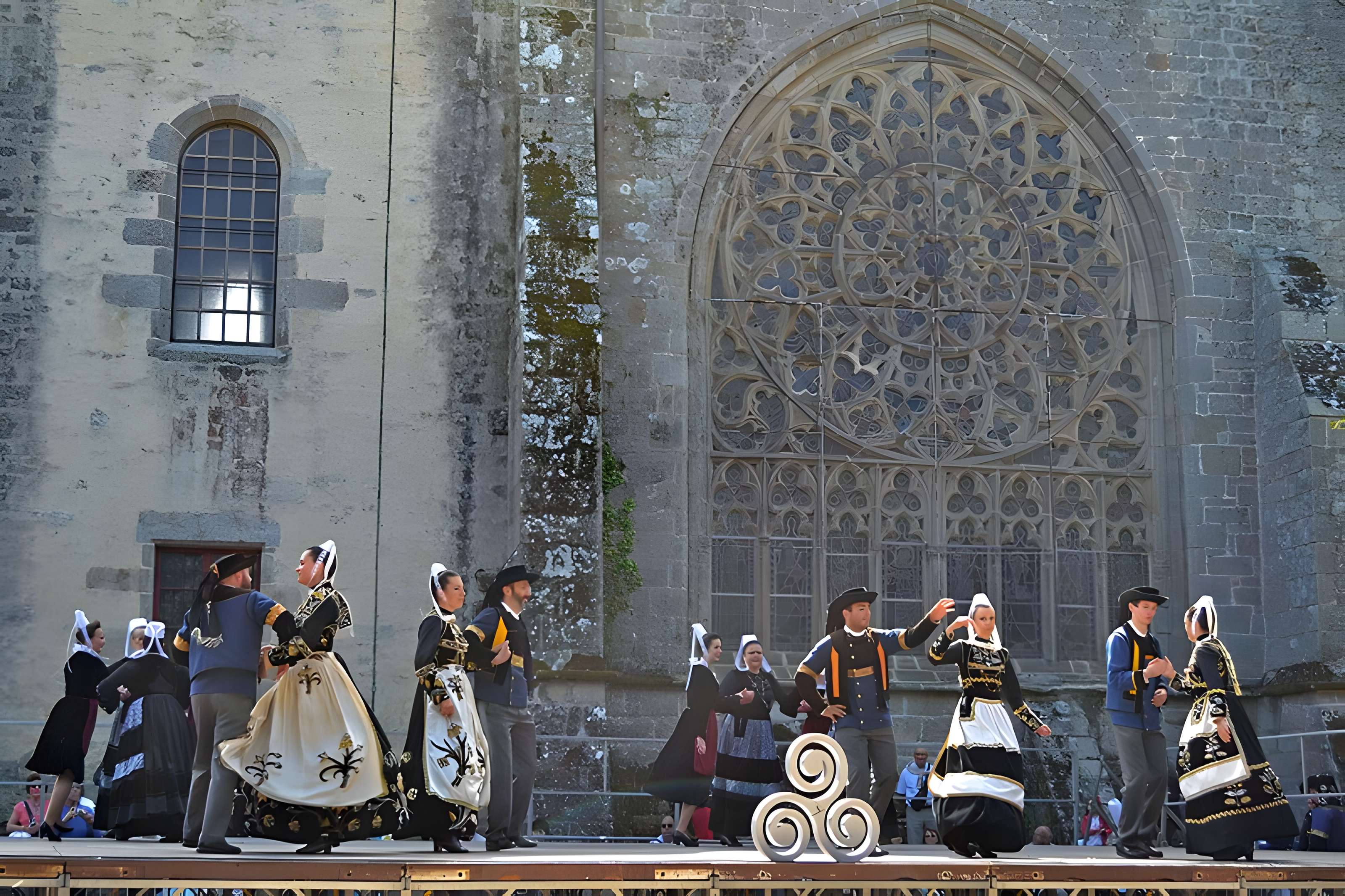 Église Notre-Dame-des-Carmes de Pont-l'Abbé