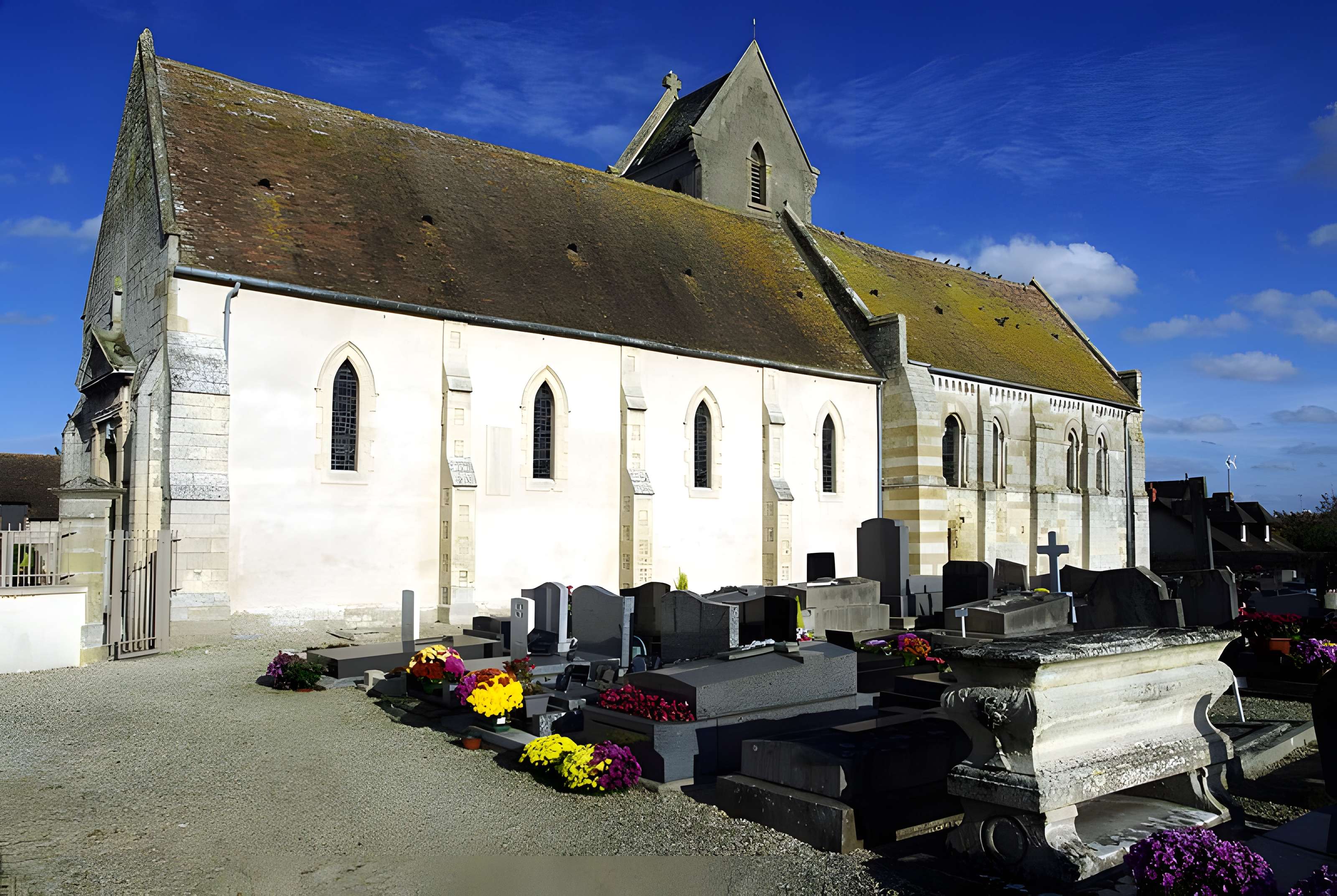 Église Notre-Dame-du-Port de Bénouville