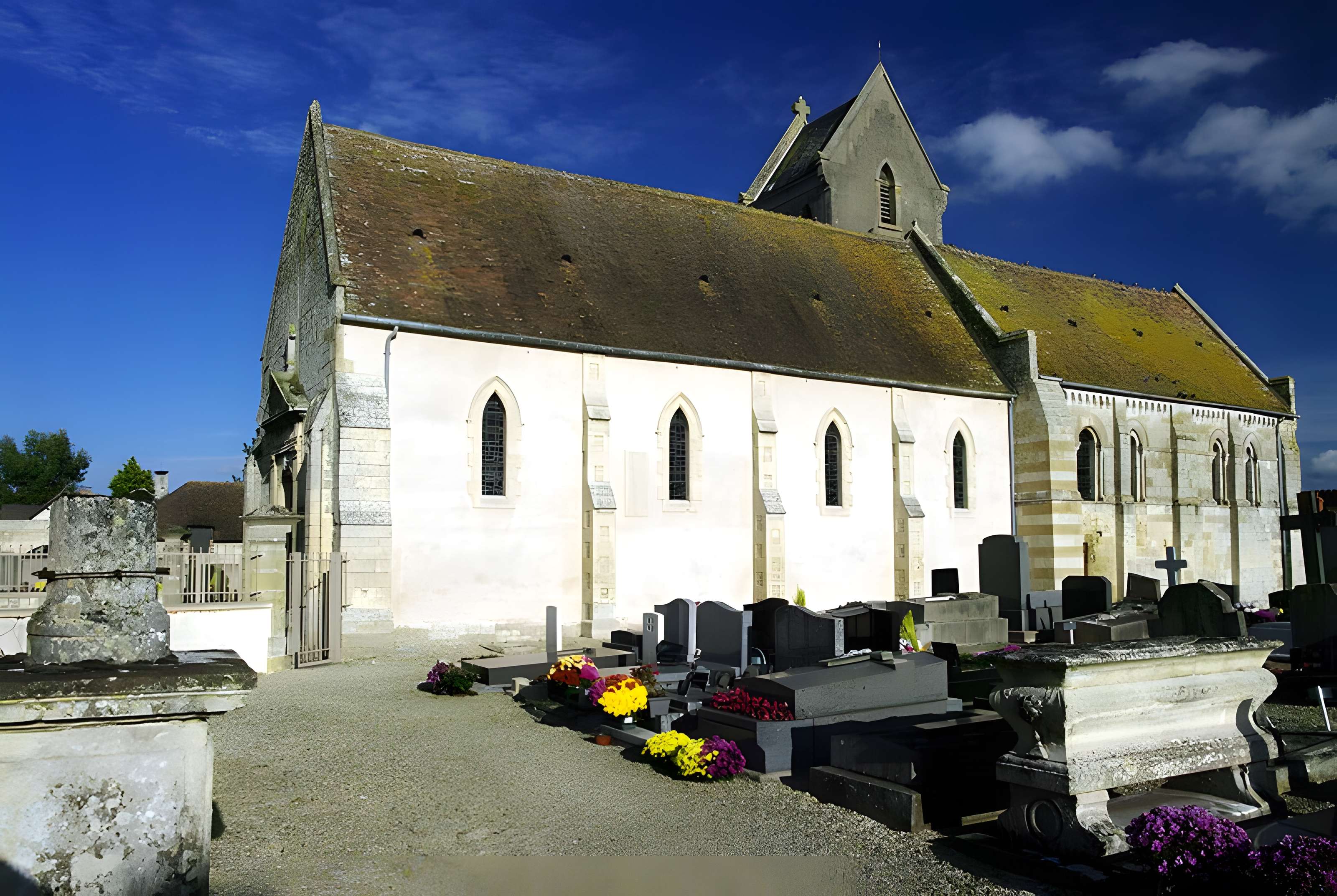 Église Notre-Dame-du-Port de Bénouville