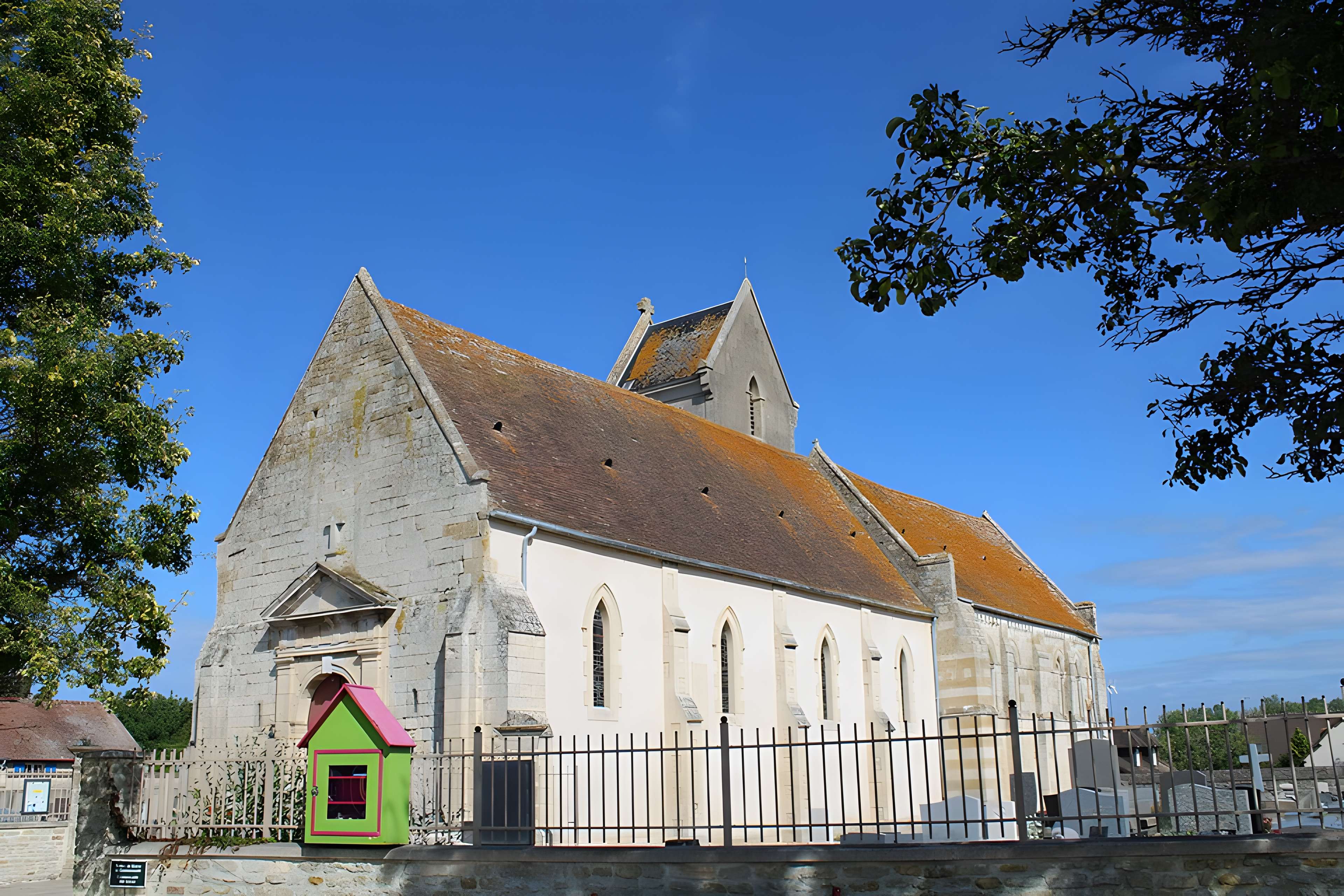 Église Notre-Dame-du-Port de Bénouville