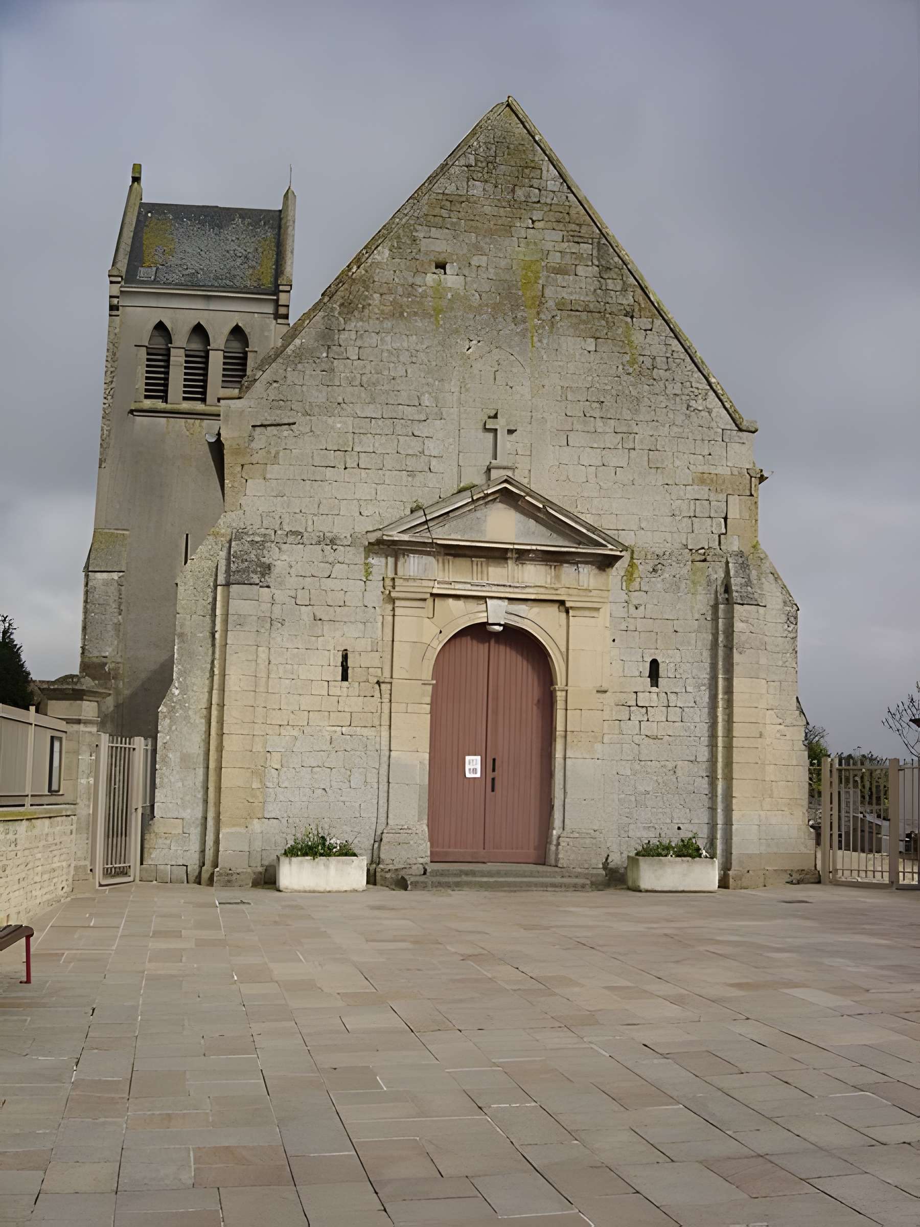 Église Notre-Dame-du-Port de Bénouville