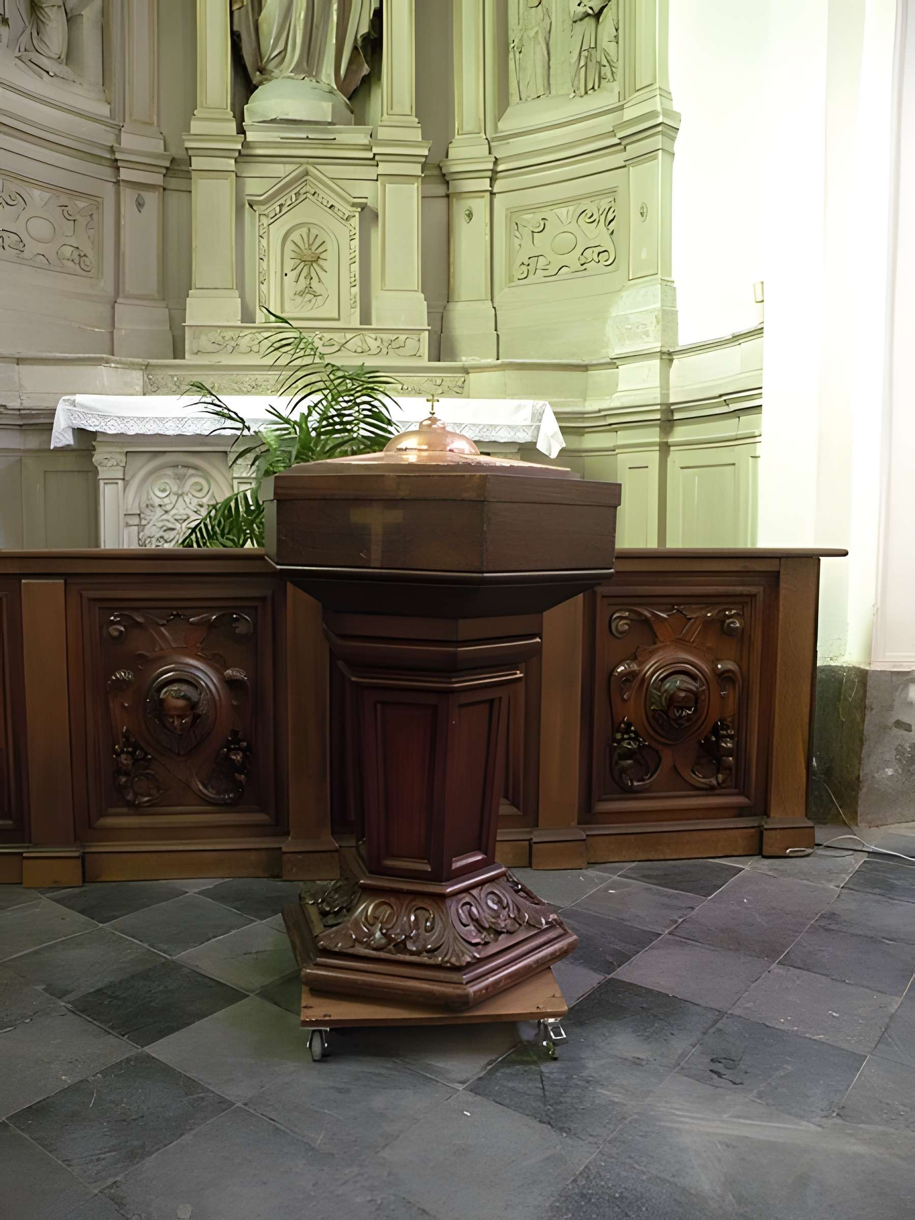 Église Notre-Dame-du-Tilleul de Maubeuge